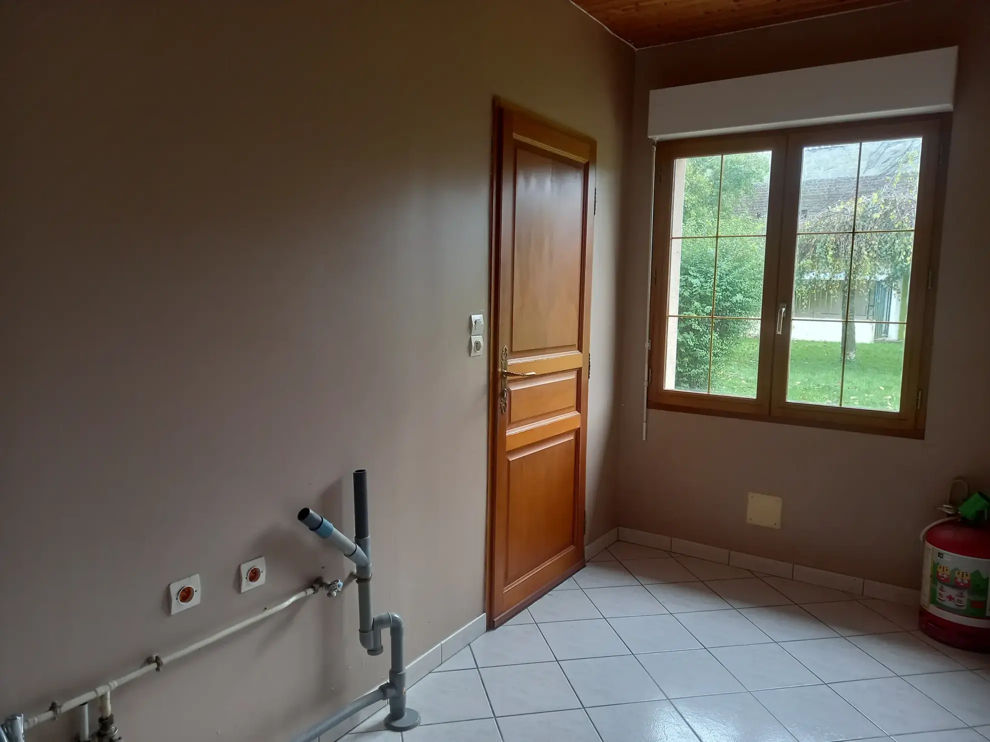 Maison individuelle de plain-pied à Desvres avec jardin et garage 