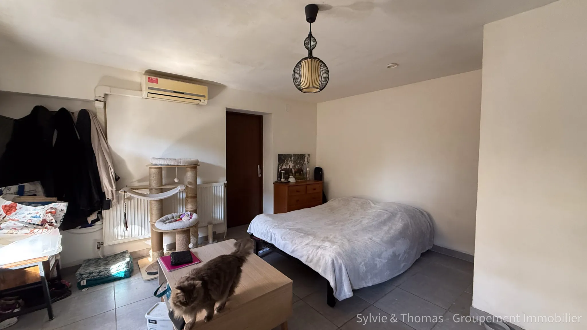 Charmante maison de ville à Orange avec studio indépendant et duplex lumineux 