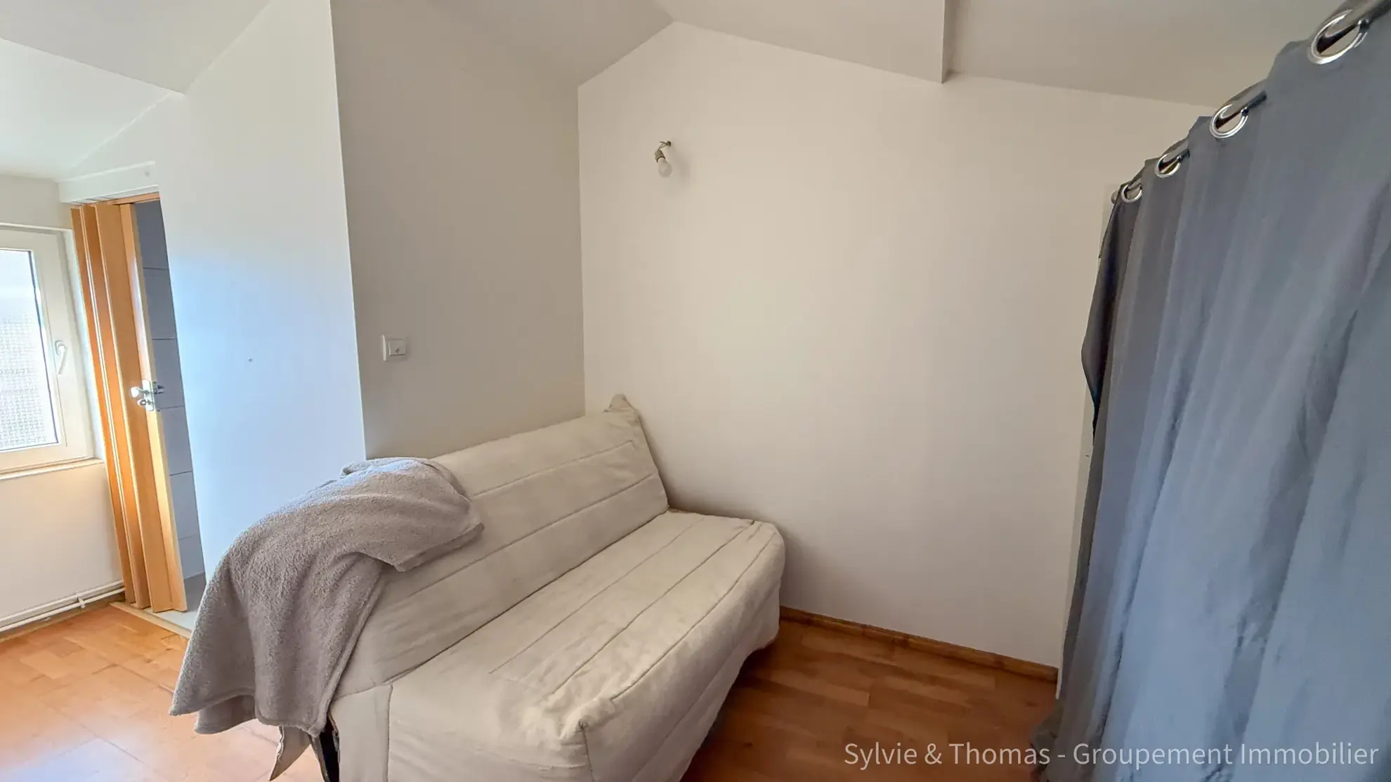 Charmante maison de ville à Orange avec studio indépendant et duplex lumineux 