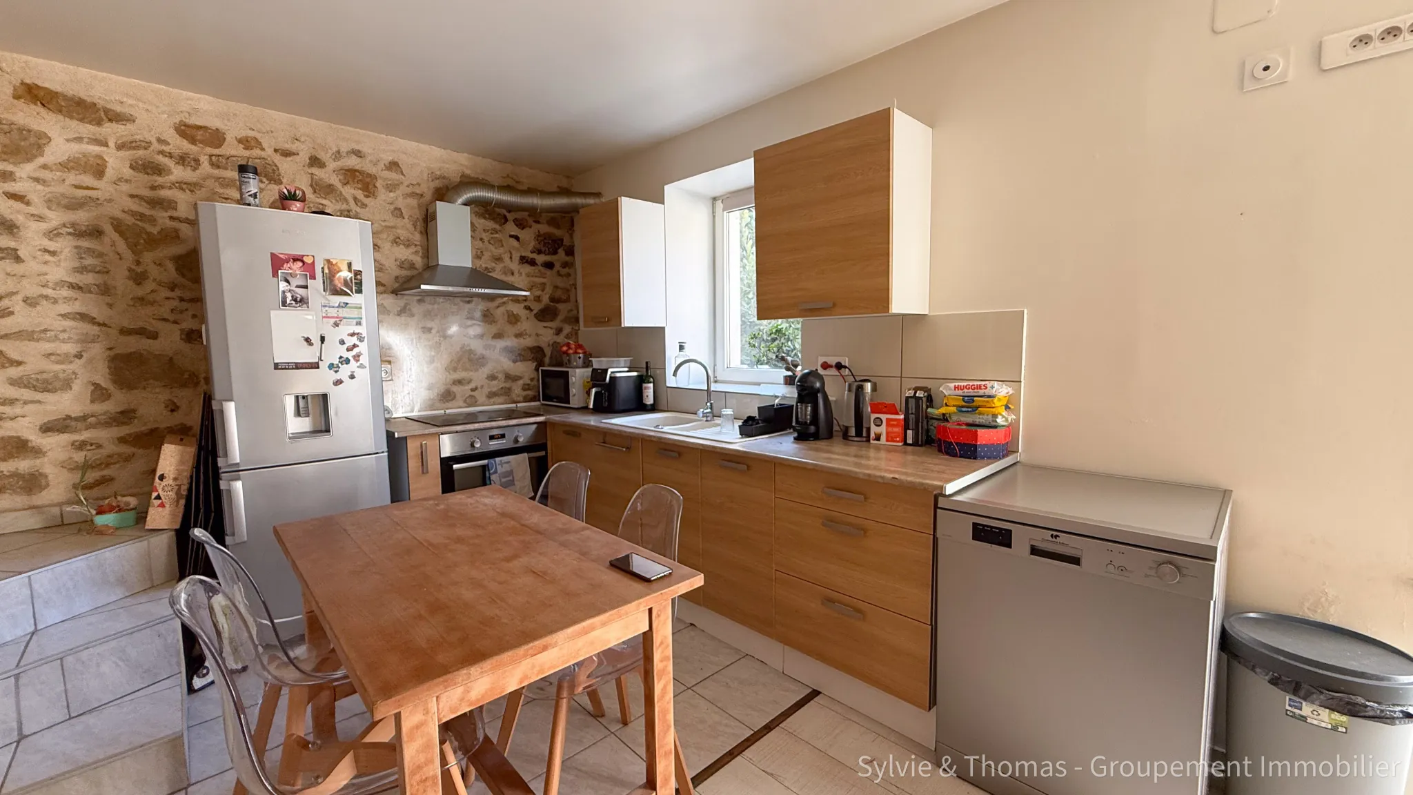 Charmante maison de ville à Orange avec studio indépendant et duplex lumineux 