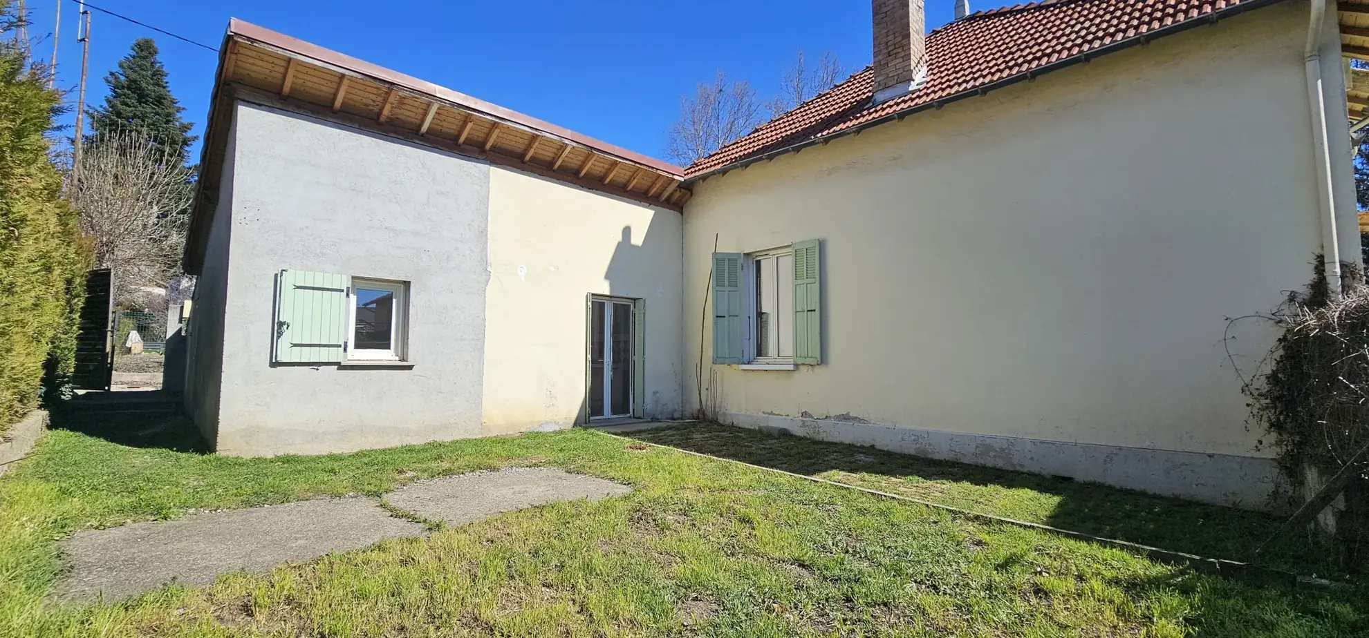 Maison spacieuse de 128 m² avec studio à Gap, proche du centre-ville 