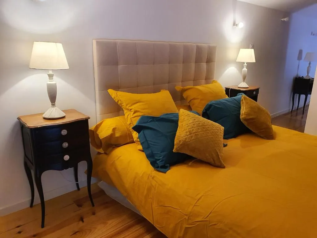 Appartement de luxe à vendre à Boulbon, Provence – 2 chambres, terrasse, meublé 