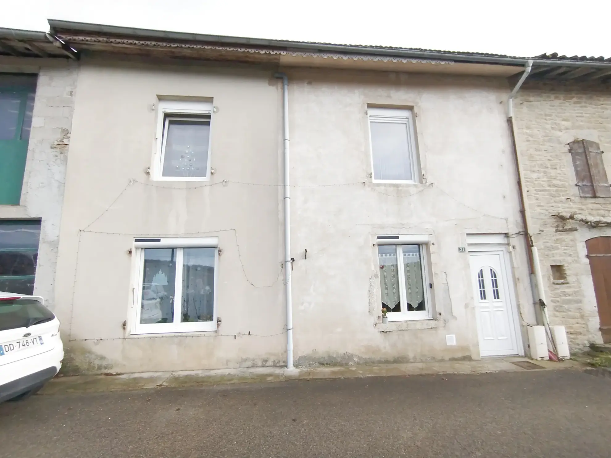 Maison de village rénovée de 140 m² avec vue sur les montagnes du Jura