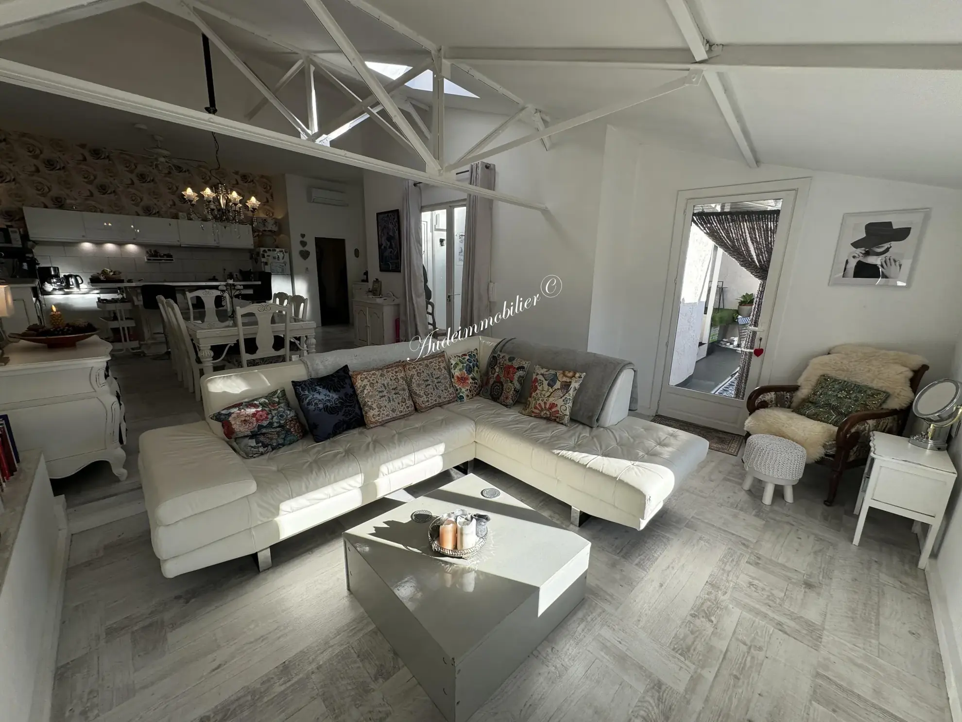 Penthouse avec terrasse à Limoux, centre-ville, 100 m² 