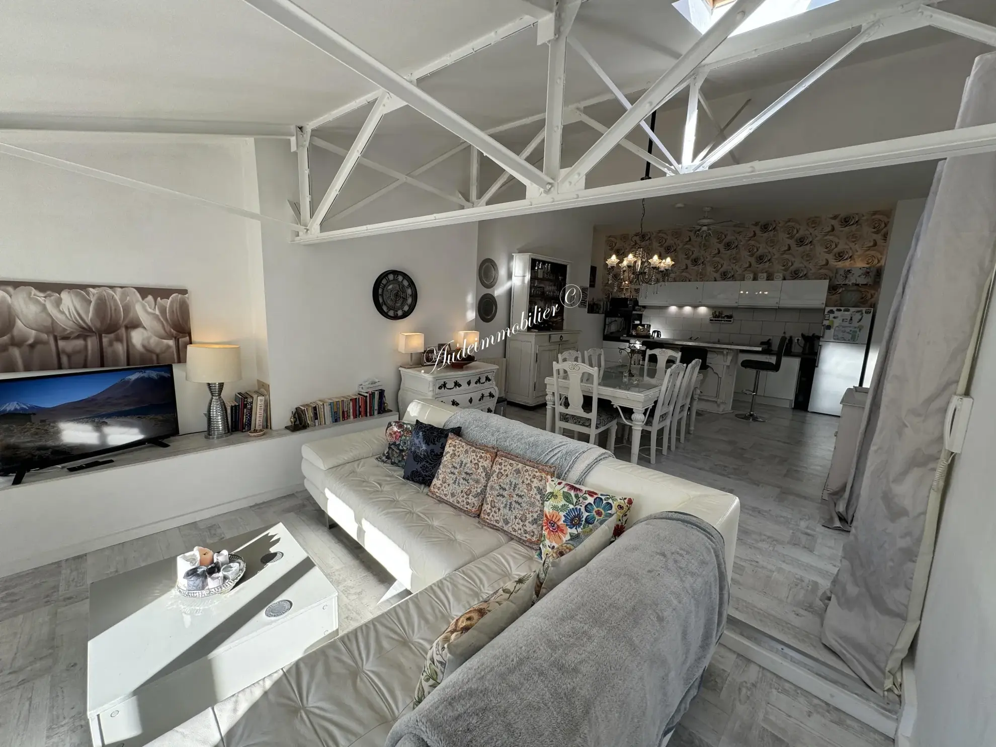 Penthouse avec terrasse à Limoux, centre-ville, 100 m² 