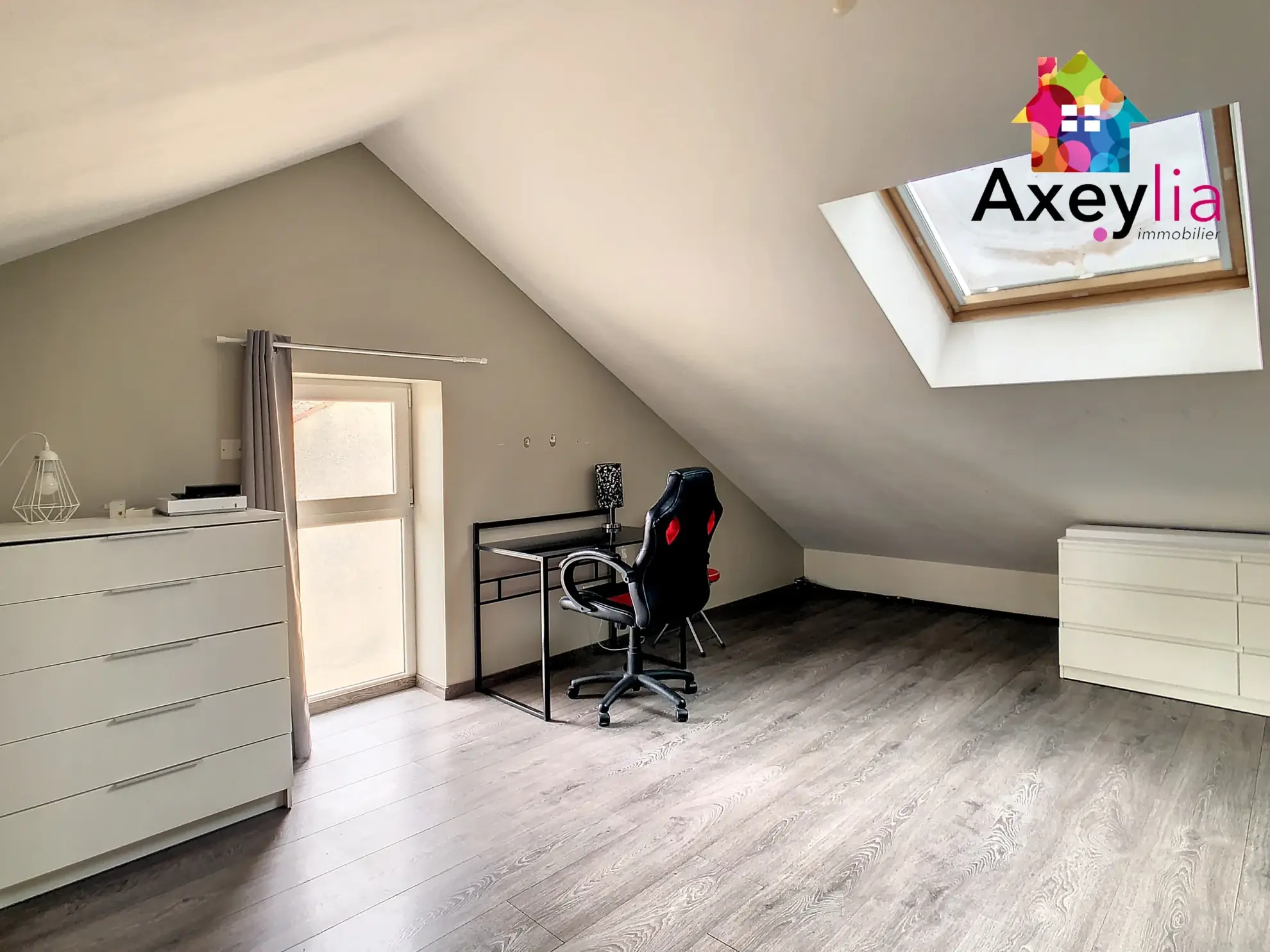 Maison à vendre à Riorges avec terrain et 3 chambres - Quartier calme 