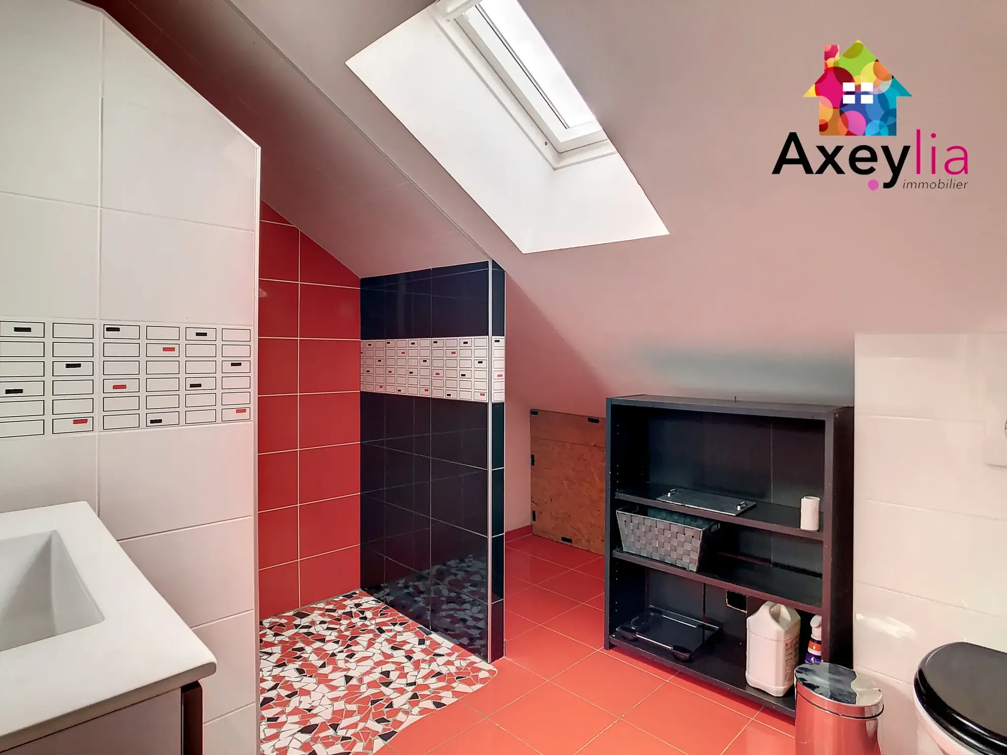 Maison à vendre à Riorges avec terrain et 3 chambres - Quartier calme 