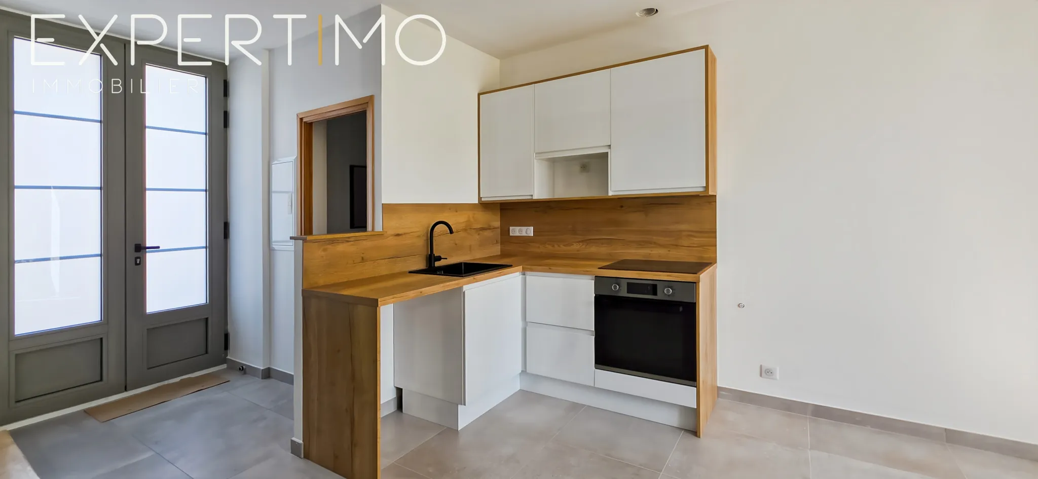 Maison atypique rénovée à Étampes avec jardin et stationnement 