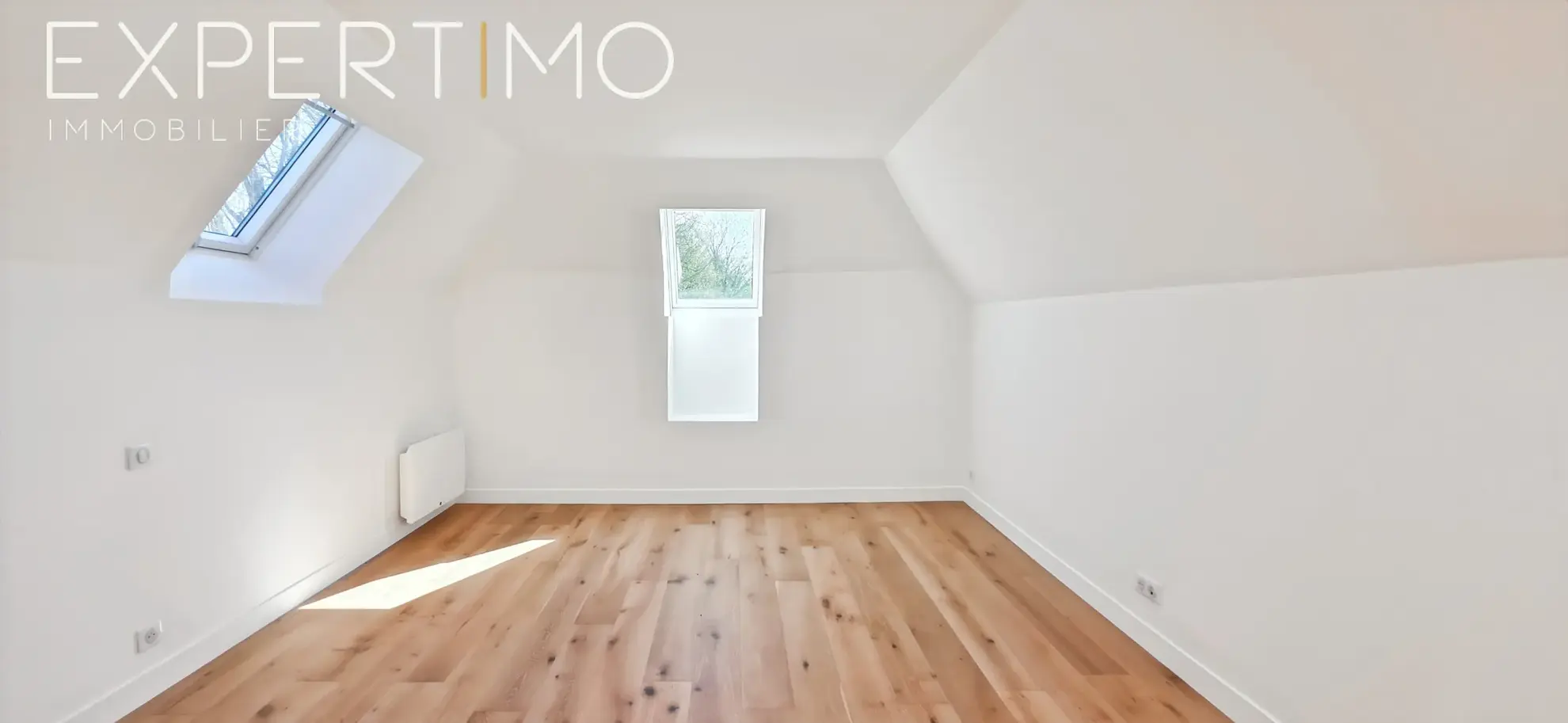 Maison atypique rénovée à Étampes avec jardin et stationnement 