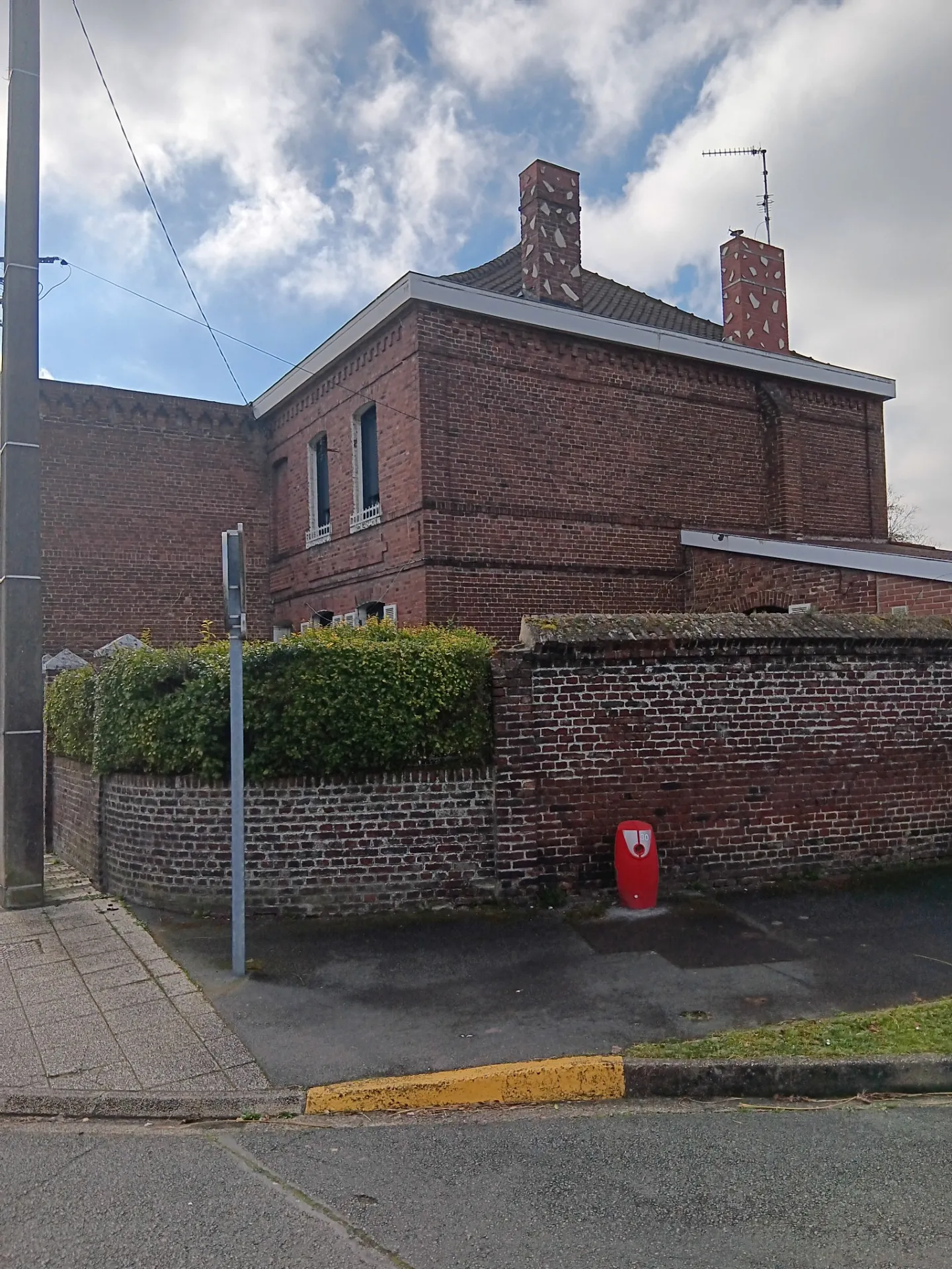 Maison de charme de 120 m² avec jardin et garage à Noeux-les-Mines 