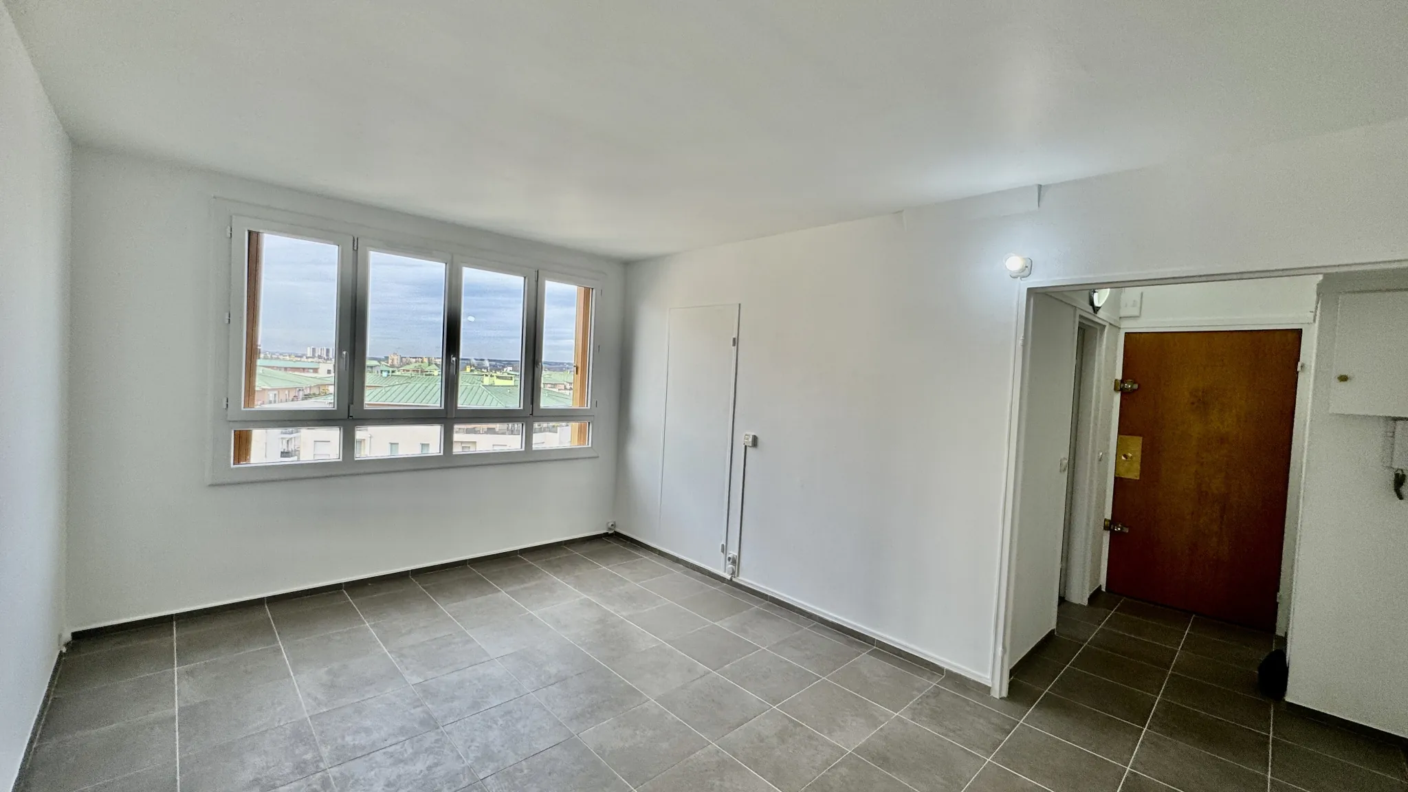 Appartement lumineux 4 pièces avec vue sur la Seine à Mantes-la-Jolie 