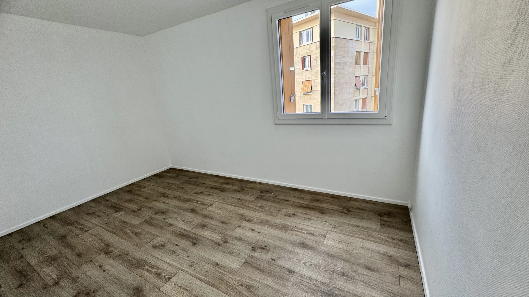 Appartement lumineux 4 pièces avec vue sur la Seine à Mantes-la-Jolie 