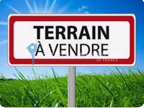 Terrain constructible de 430 m² à Crolles avec vue sur Belledonne 