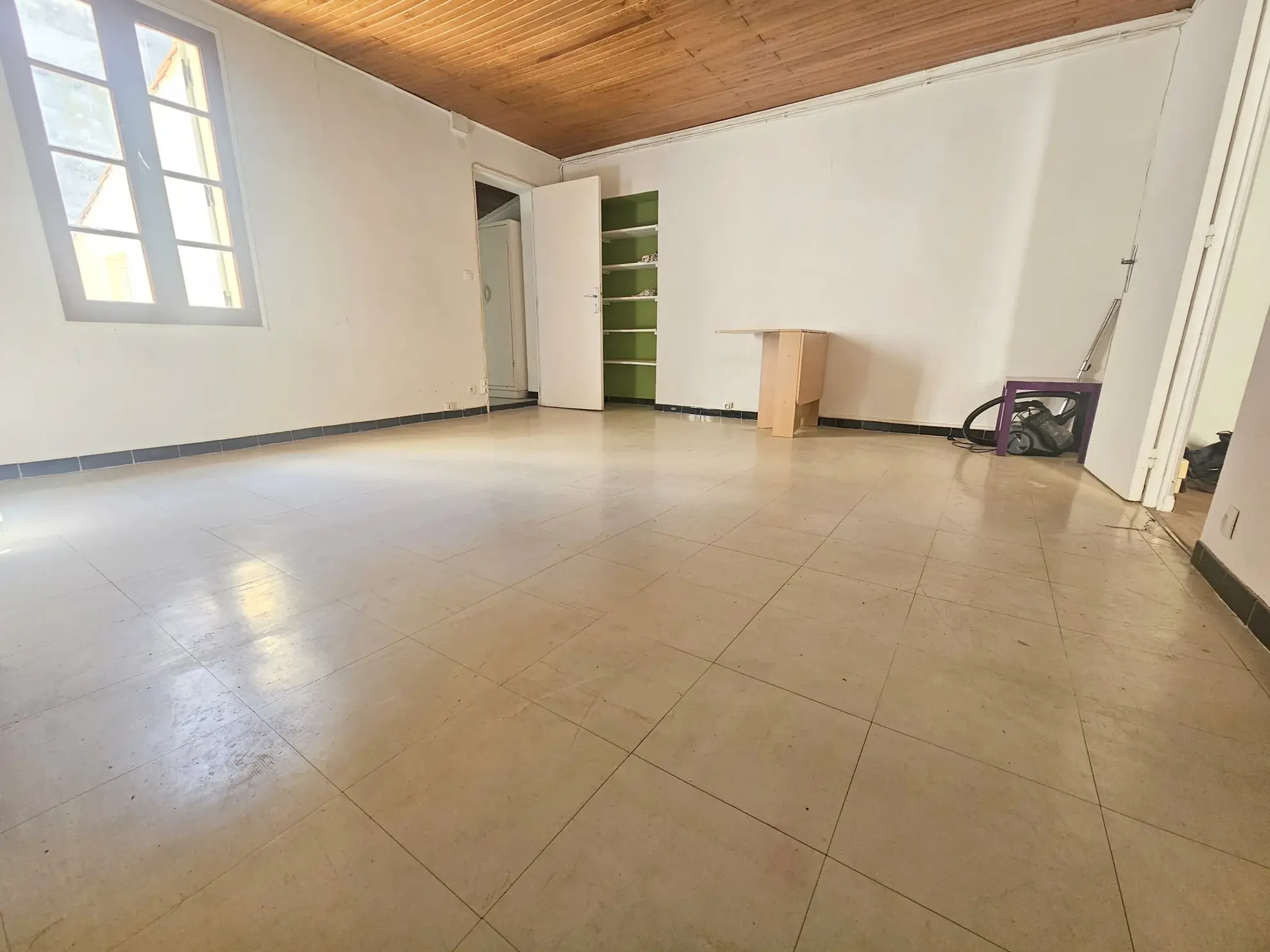 Appartement T2 à vendre à Montpellier Écusson, centre-ville, 38m², calme et lumineux 