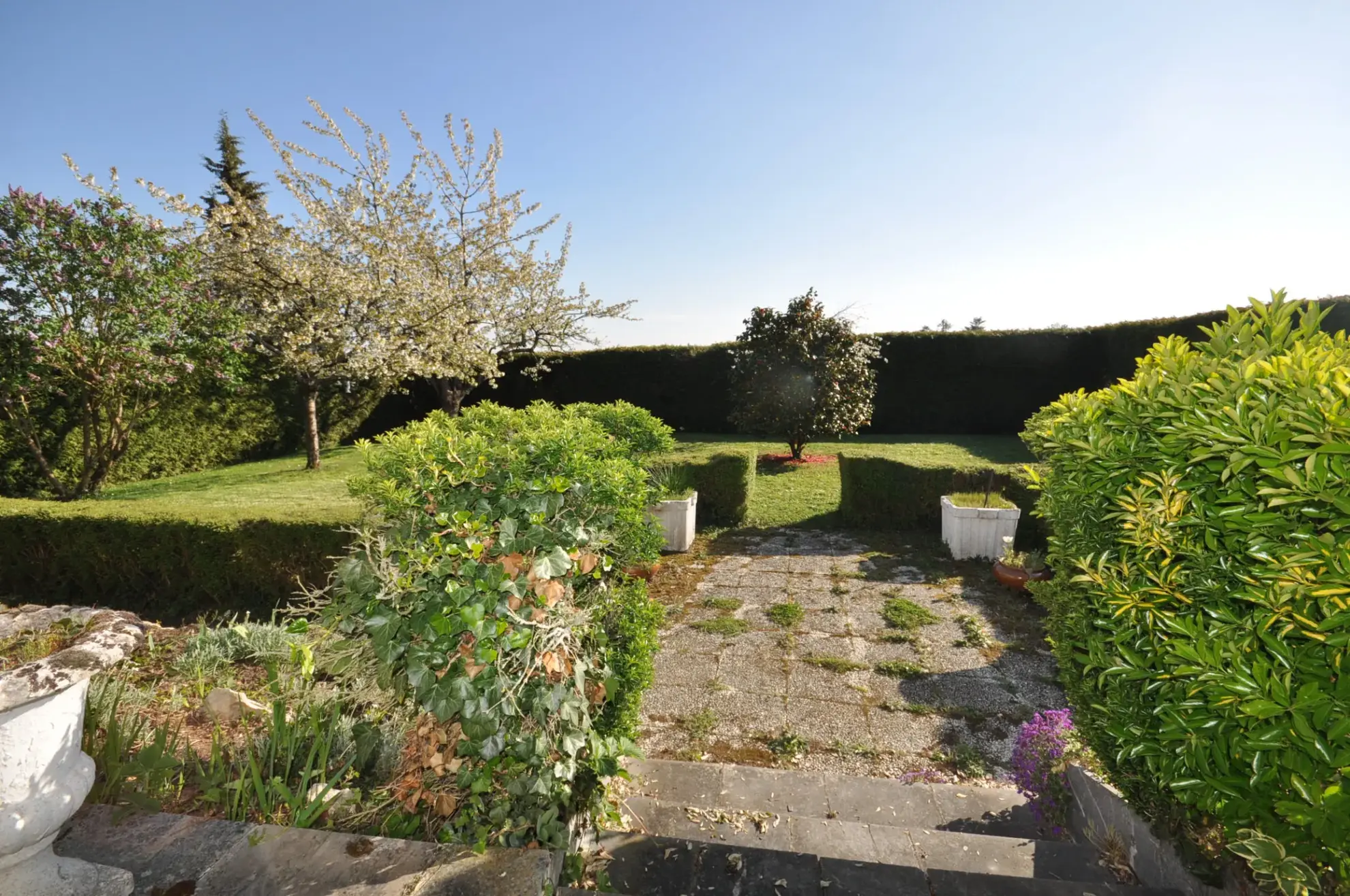 Maison individuelle de plain-pied à Richebourg, 97m2, terrain arboré, proche commodités 