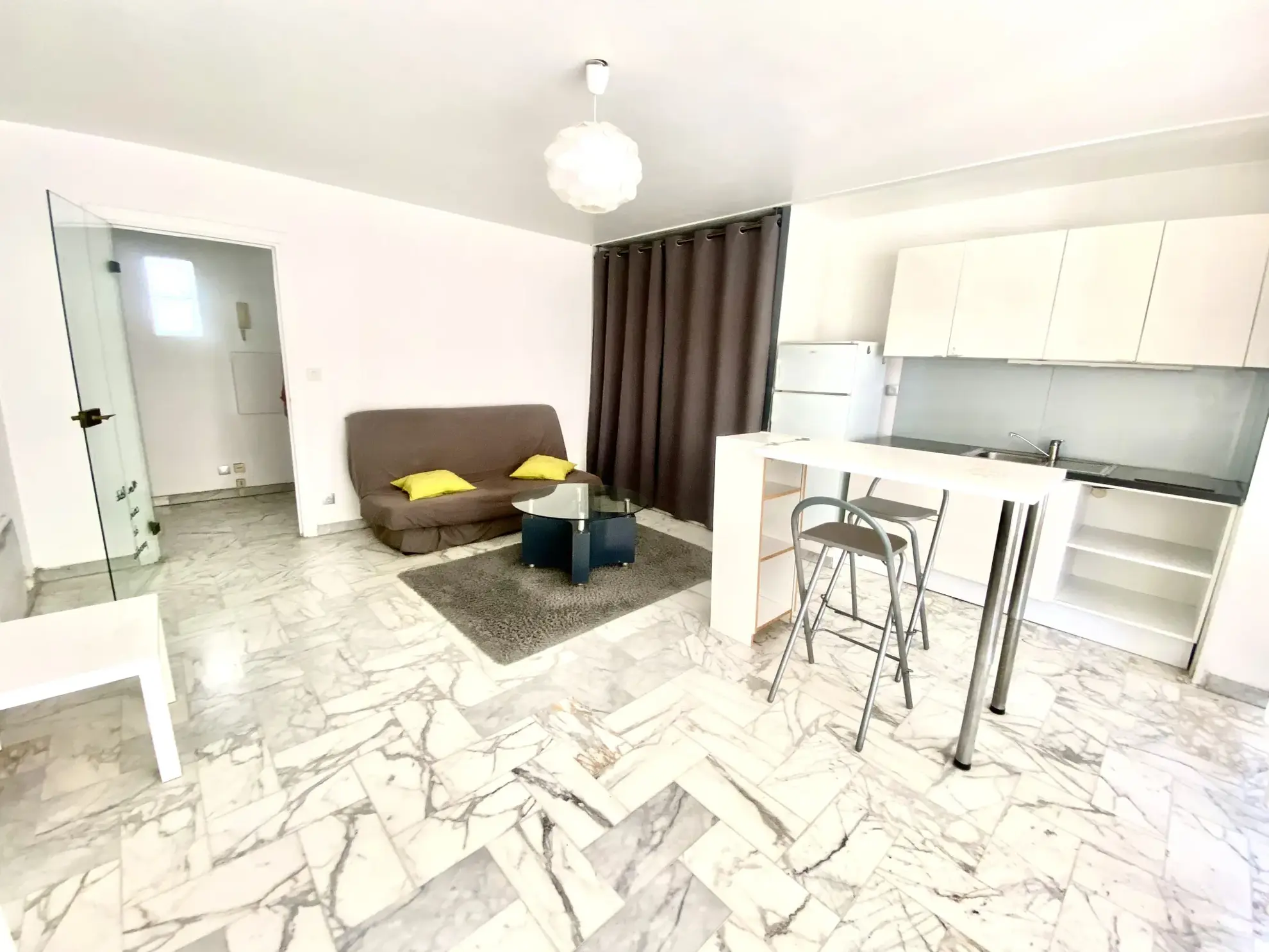 Studio de 32 m² à Toulon Le Mourillon avec Cave et Ascenseur