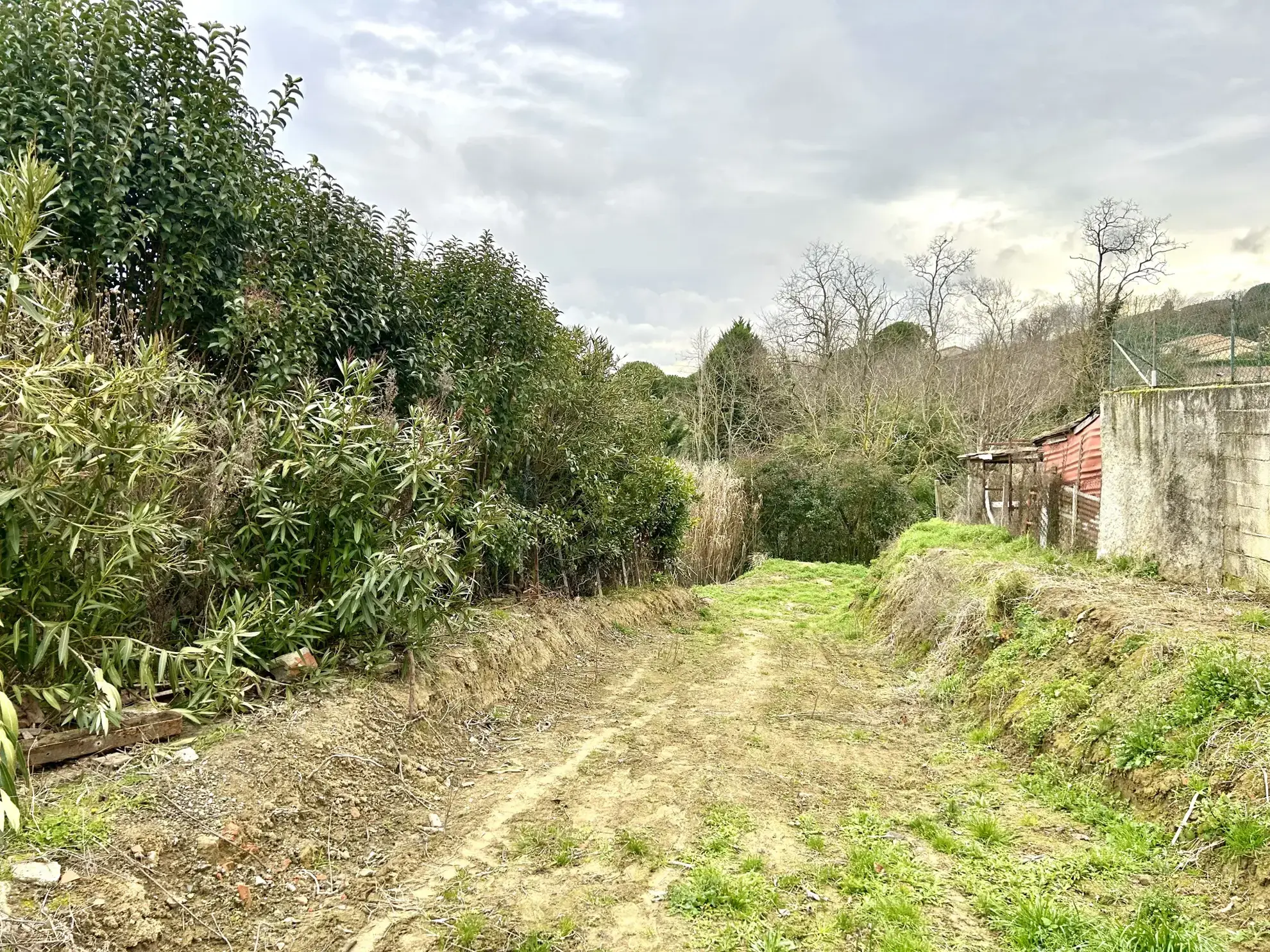 Terrain à bâtir de 810 m² en zone ABF à Donneville 