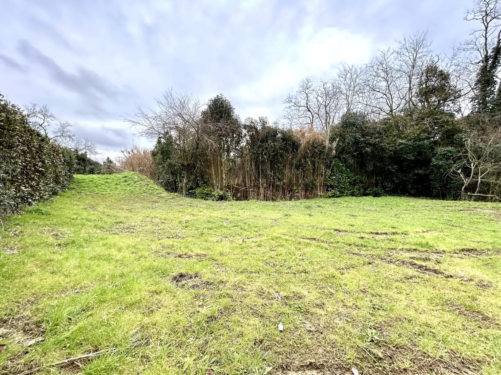 Terrain à bâtir de 810 m² en zone ABF à Donneville