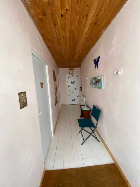 Maison à Pons de 126 m² avec jardin, 3 chambres et cave au centre-ville 