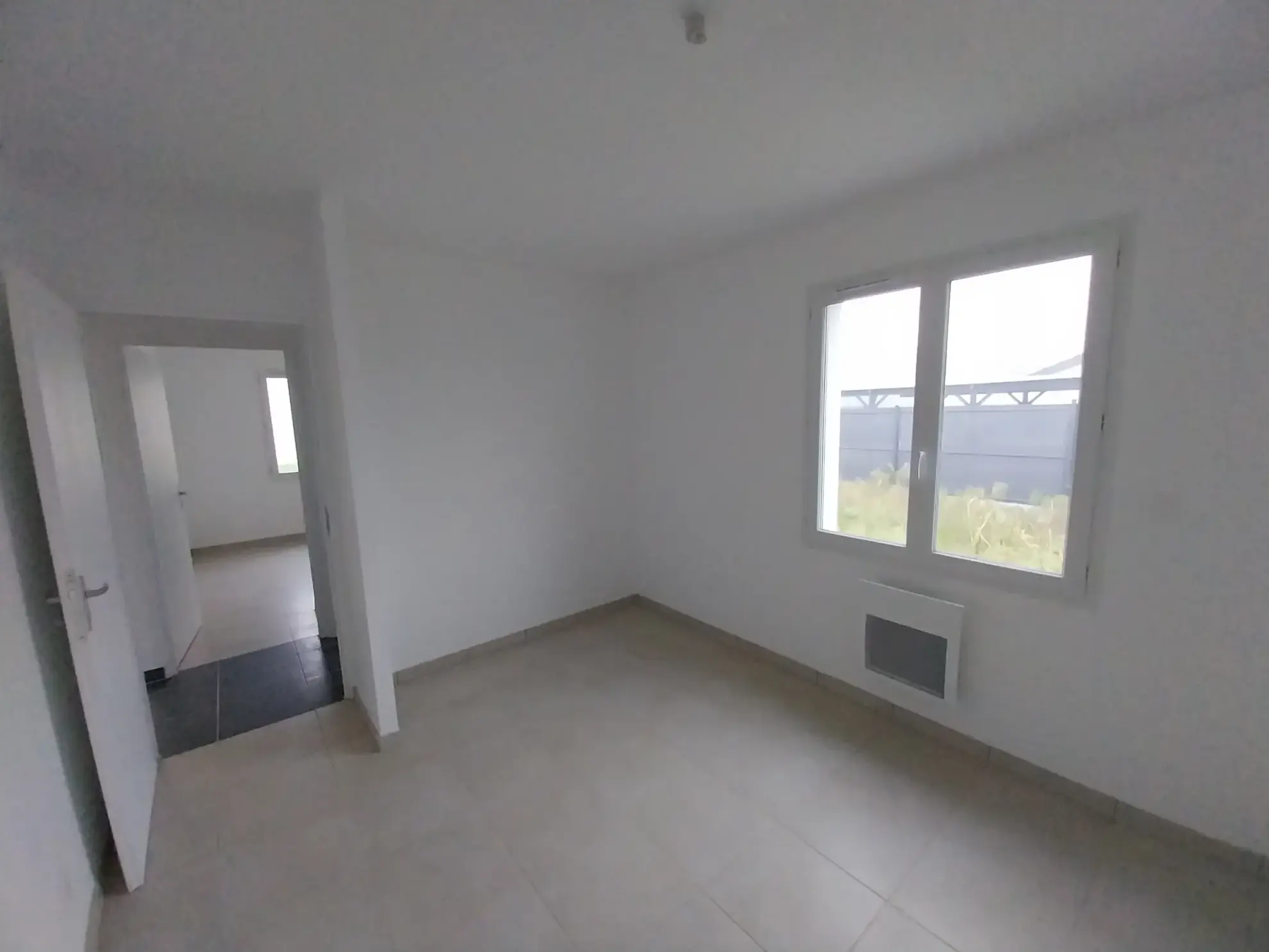 Belle maison neuve avec terrain clos et garage à Nègrepelisse proche Montauban 