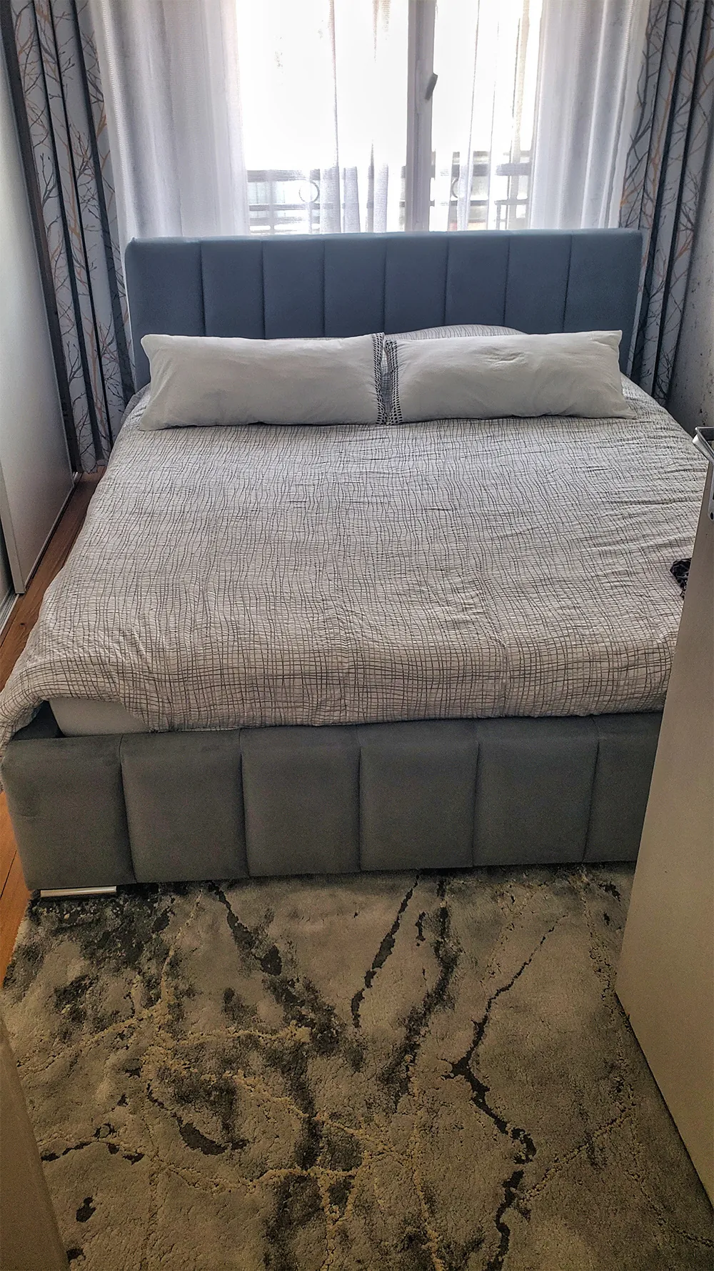 Appartement T4 rénové à Gérardmer avec parking, terrasse et grenier aménageable 