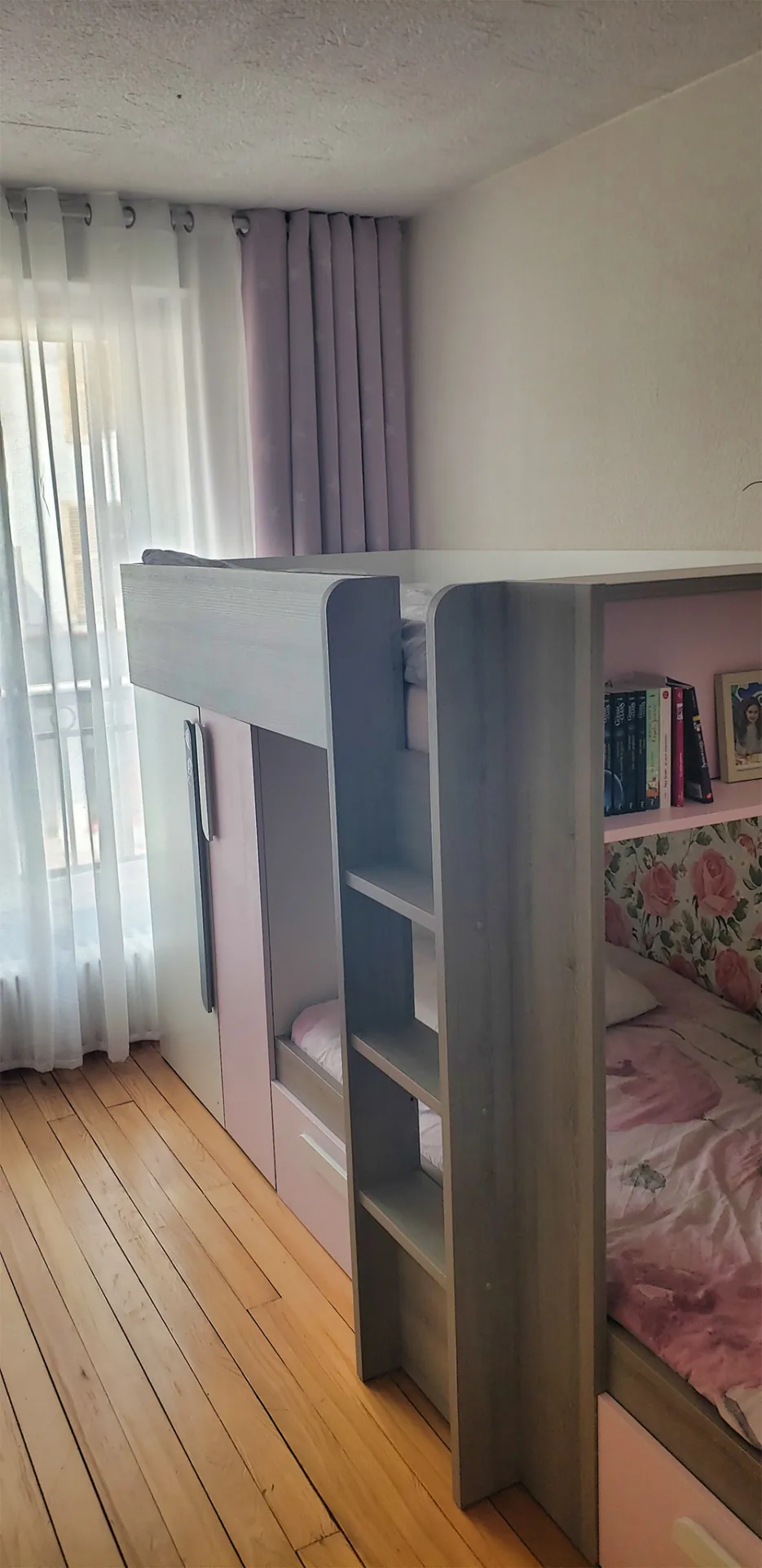 Appartement T4 rénové à Gérardmer avec parking, terrasse et grenier aménageable 