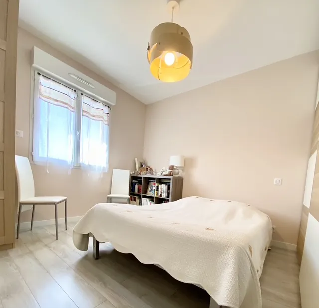 Maison moderne de 90 m² avec terrasse et garage à La Cavalerie 