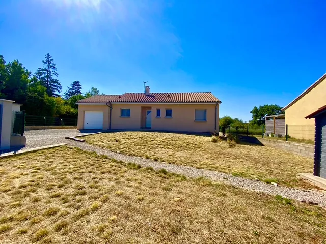 Maison moderne de 90 m² avec terrasse et garage à La Cavalerie 