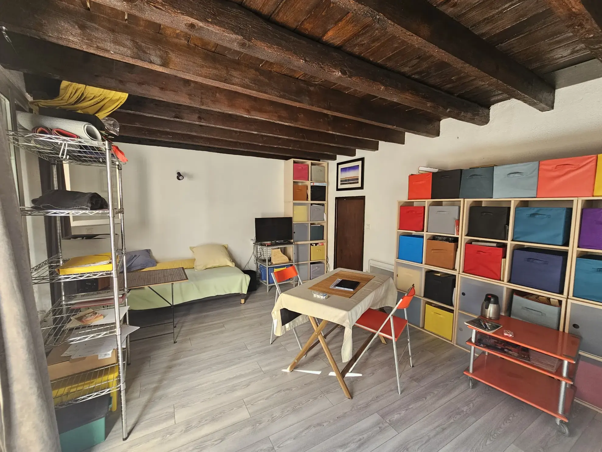 Charmante maison de village à Lunel-Viel avec cour et potentiel de rénovation 