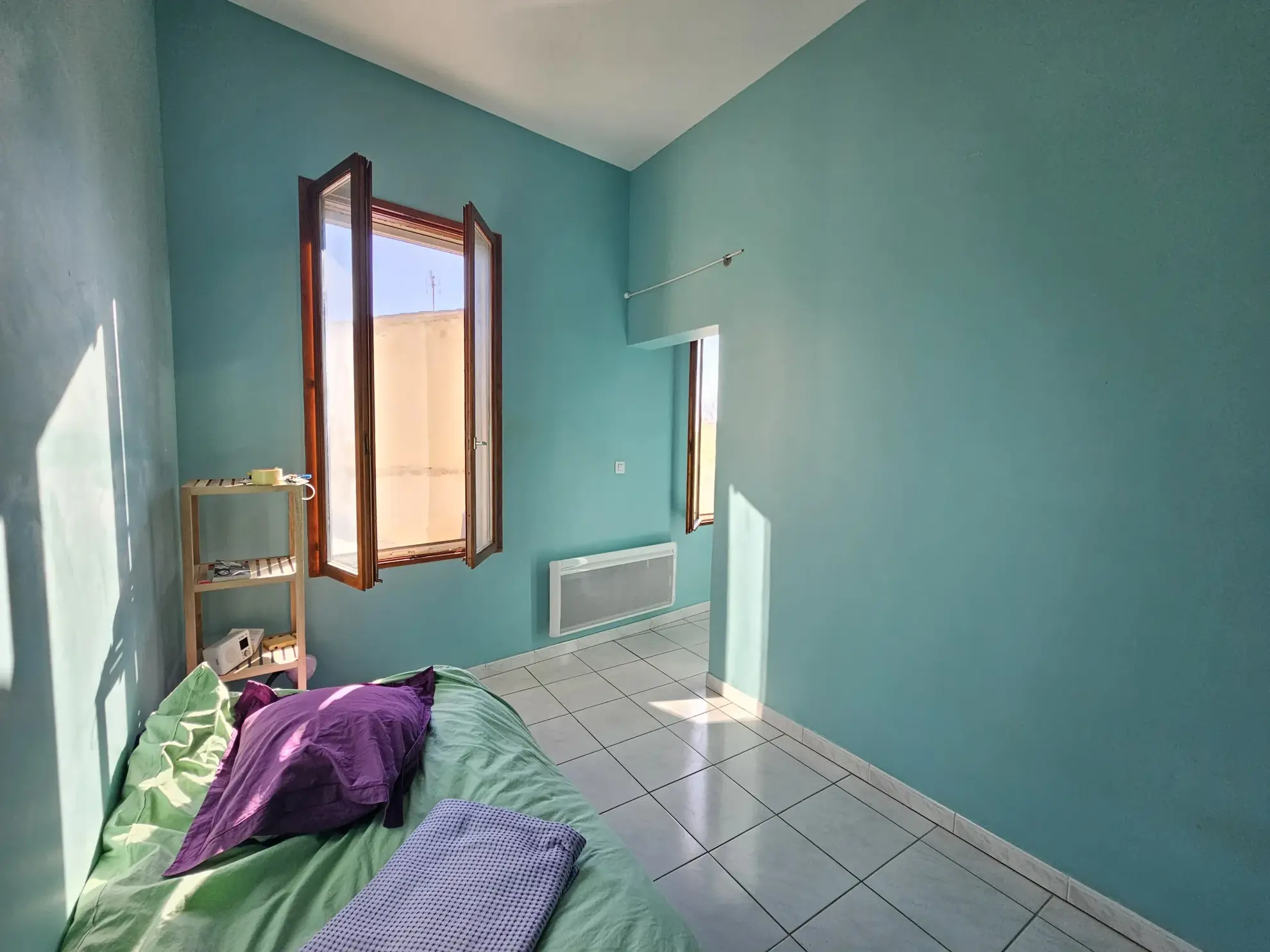 Charmante maison de village à Lunel-Viel avec cour et potentiel de rénovation 