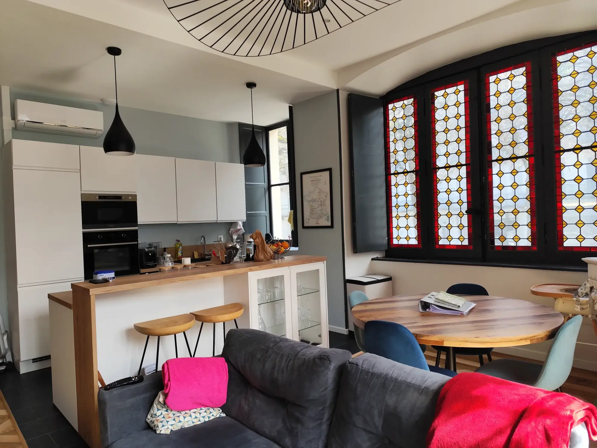 Appartement rénové de 69 m² à Bagnères-de-Luchon avec parking et cave 