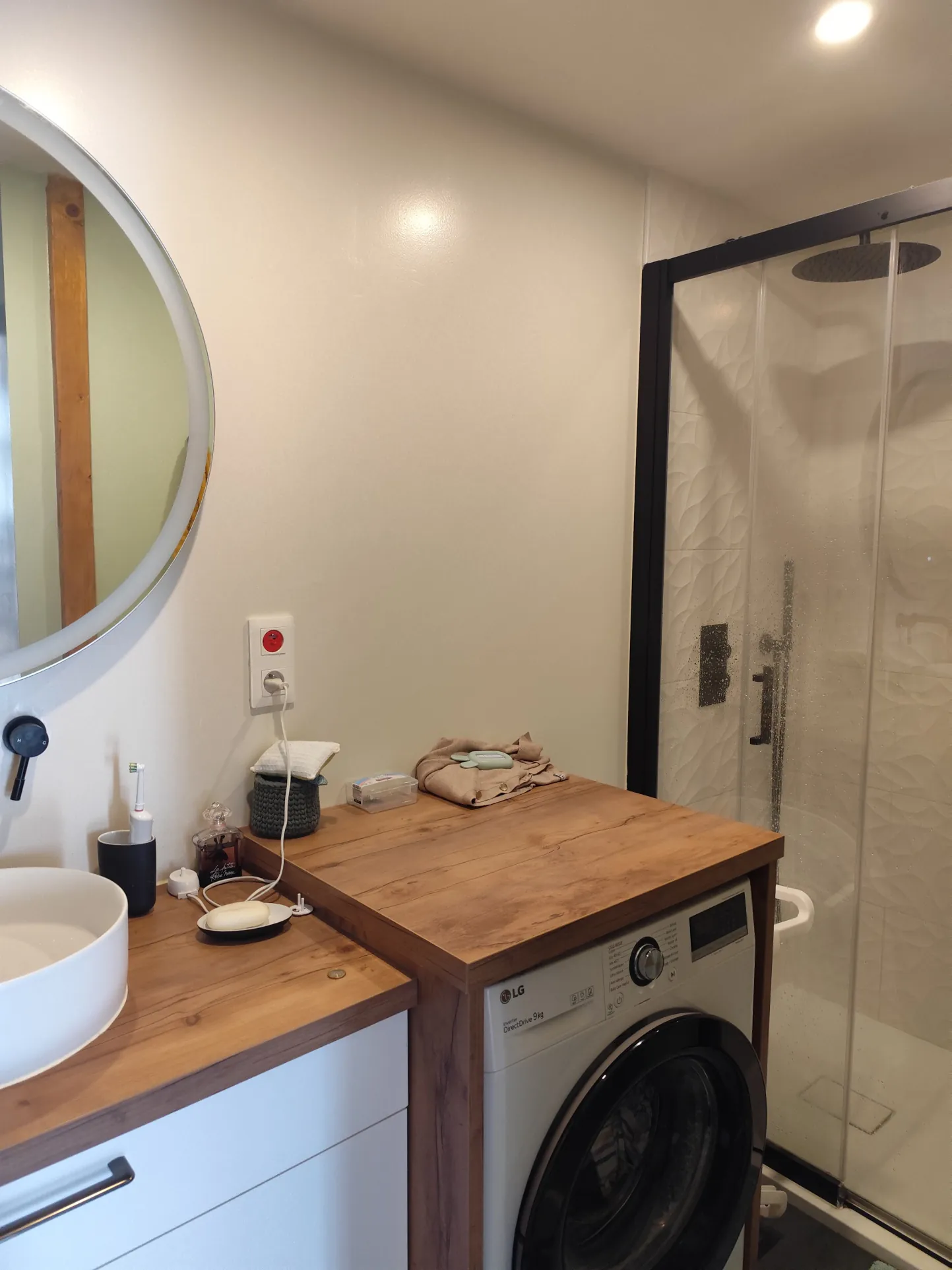 Appartement rénové de 69 m² à Bagnères-de-Luchon avec parking et cave 