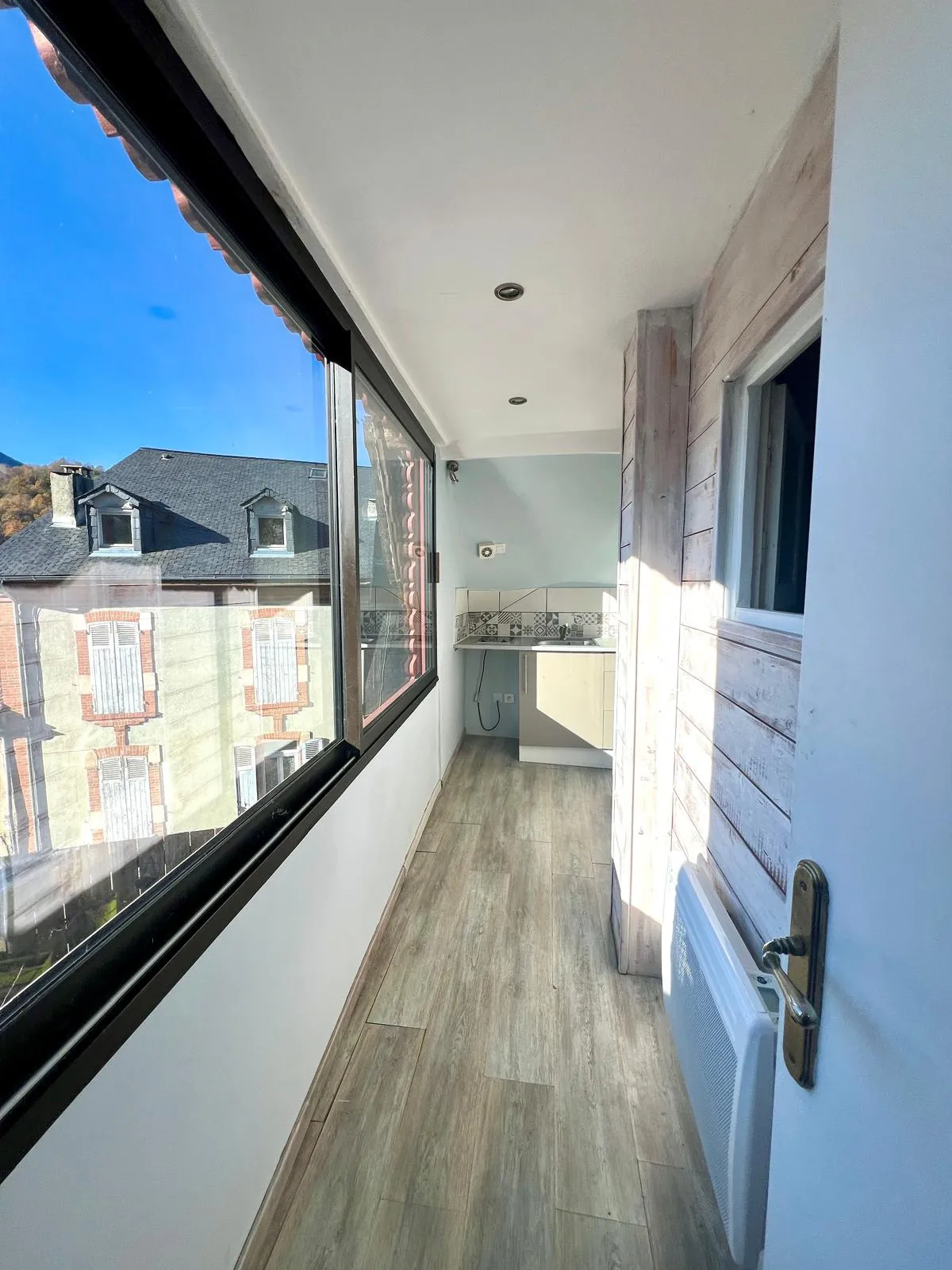 Immeuble à vendre à Castillon en Couserans avec fort potentiel locatif