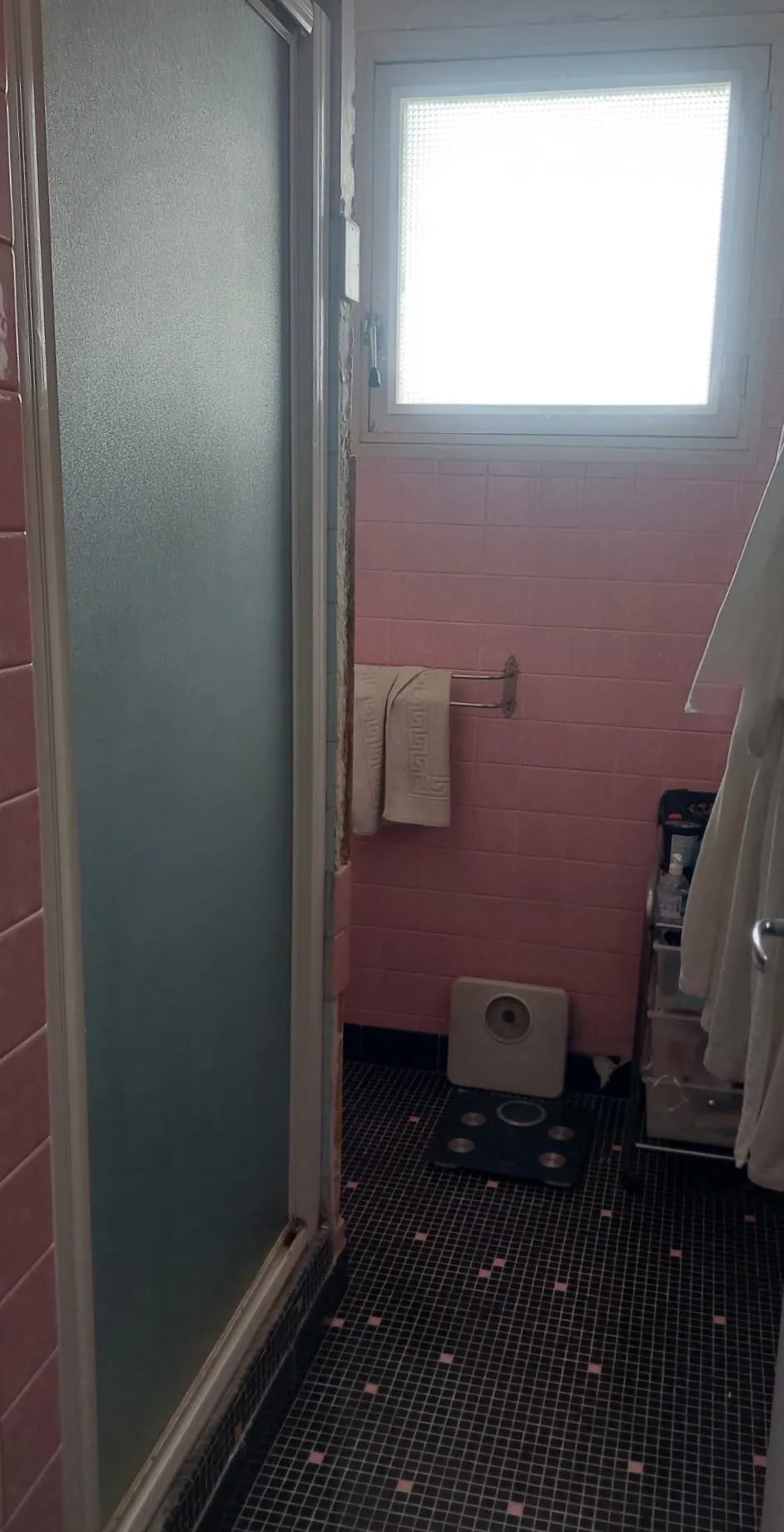 Triplex T6 à Lourdes avec Grand Potentiel, Idéal Famille ou Investissement 