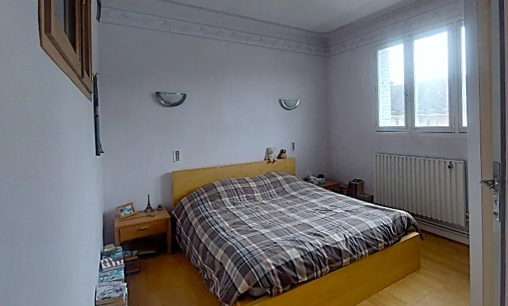 Triplex T6 à Lourdes avec Grand Potentiel, Idéal Famille ou Investissement 