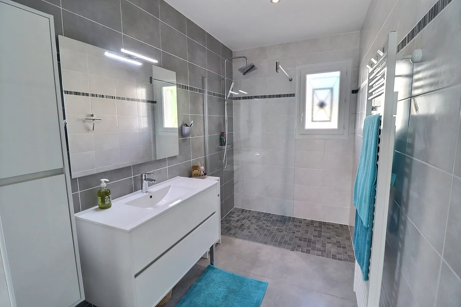 Villa 3 chambres de plain-pied à Saint Pargoire avec terrasse et garage 