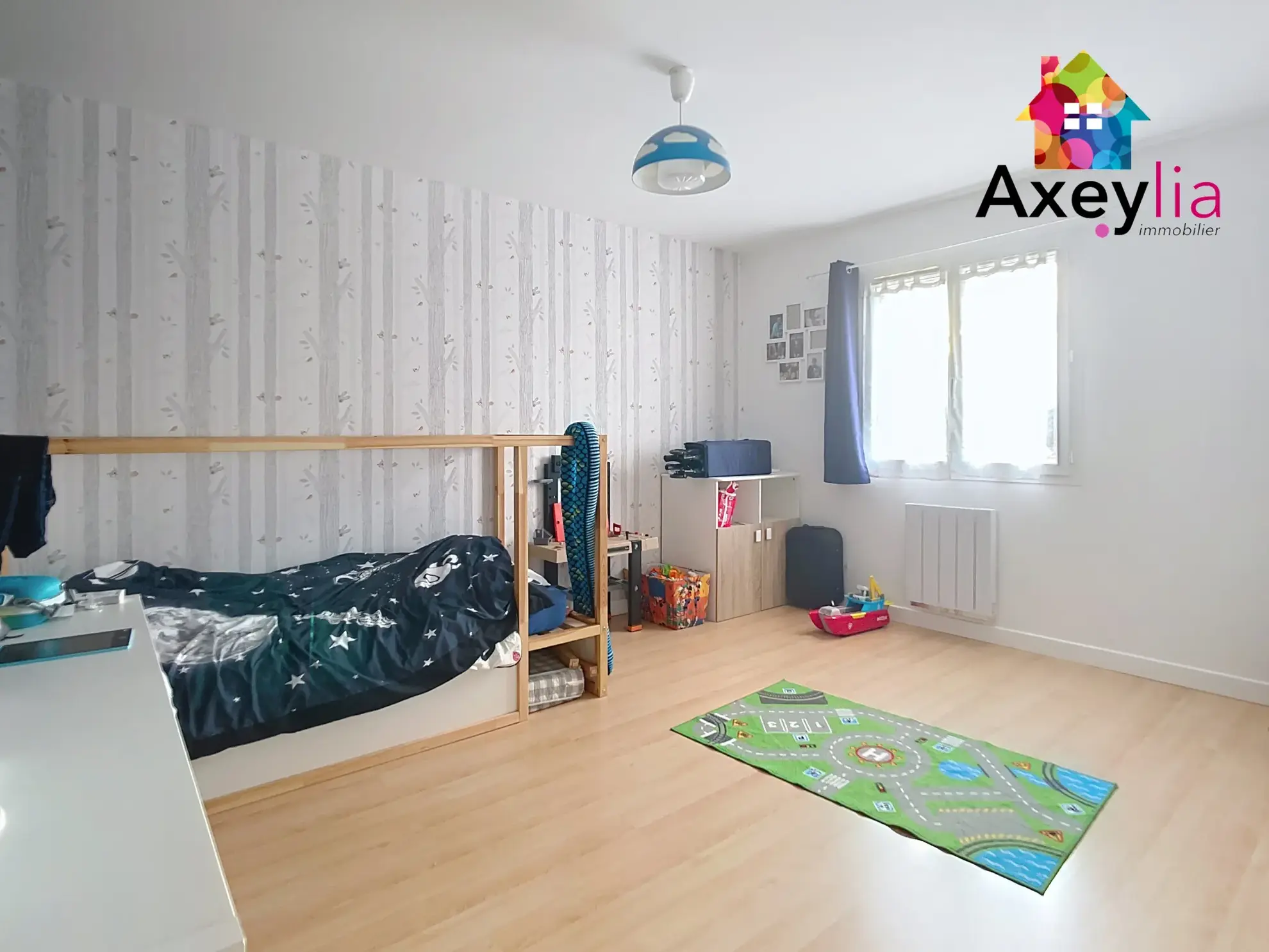 Maison à vendre à Saint-Romain-la-Motte avec piscine et terrain clos 