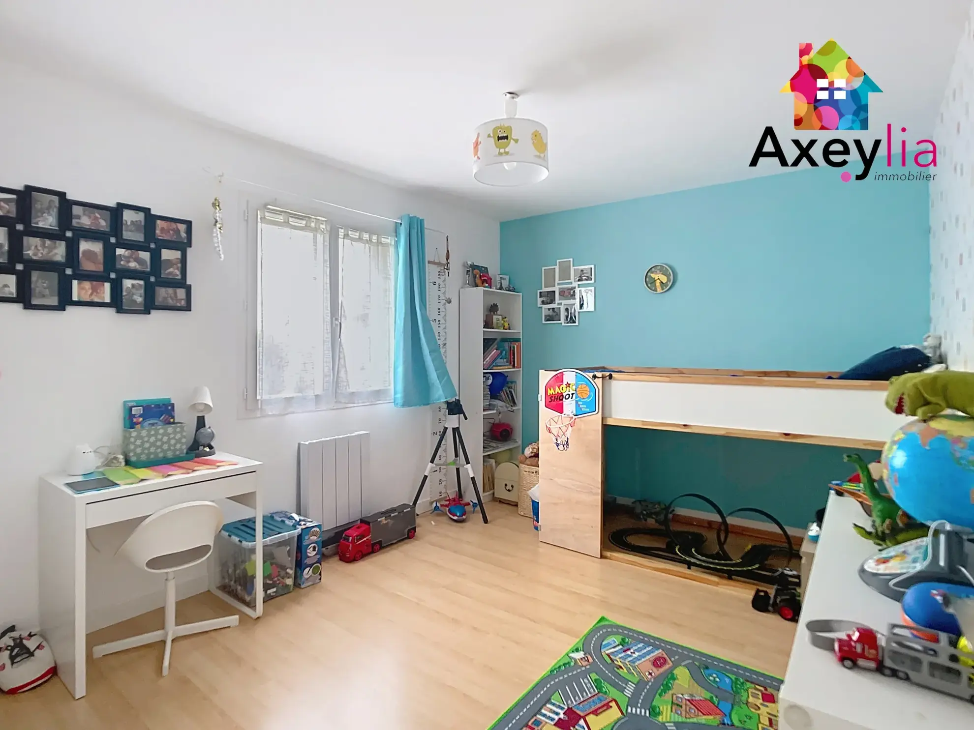 Maison à vendre à Saint-Romain-la-Motte avec piscine et terrain clos 