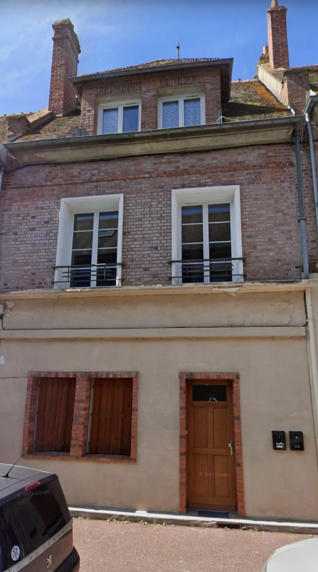 Maison à Vimoutiers avec potentiel d'investissement, 110 m², 3 appartements à rénover 
