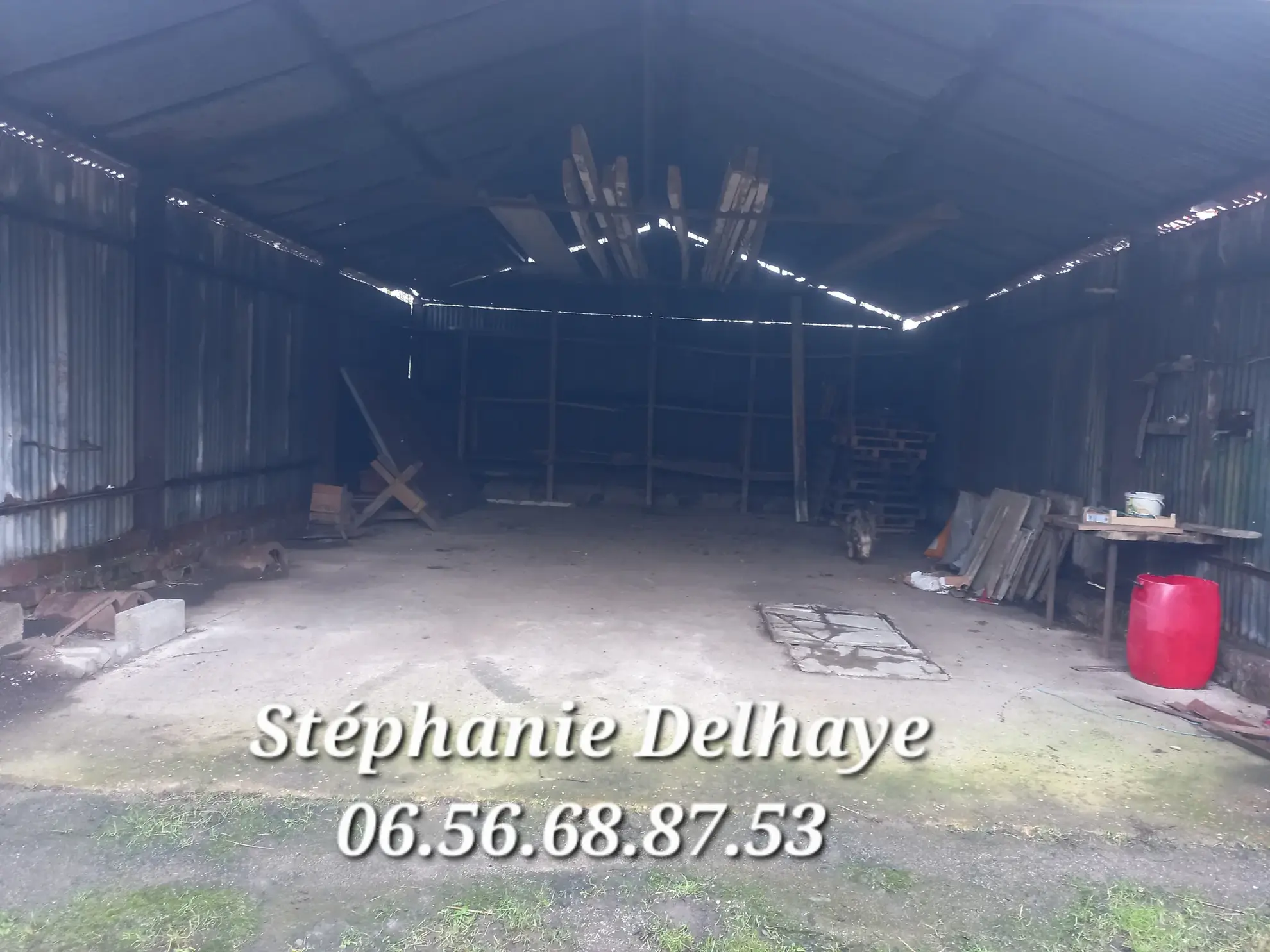 Belle maison de 175 m² avec dépendances et terrain à Erin – Potentiel pour artisan ou animaux 