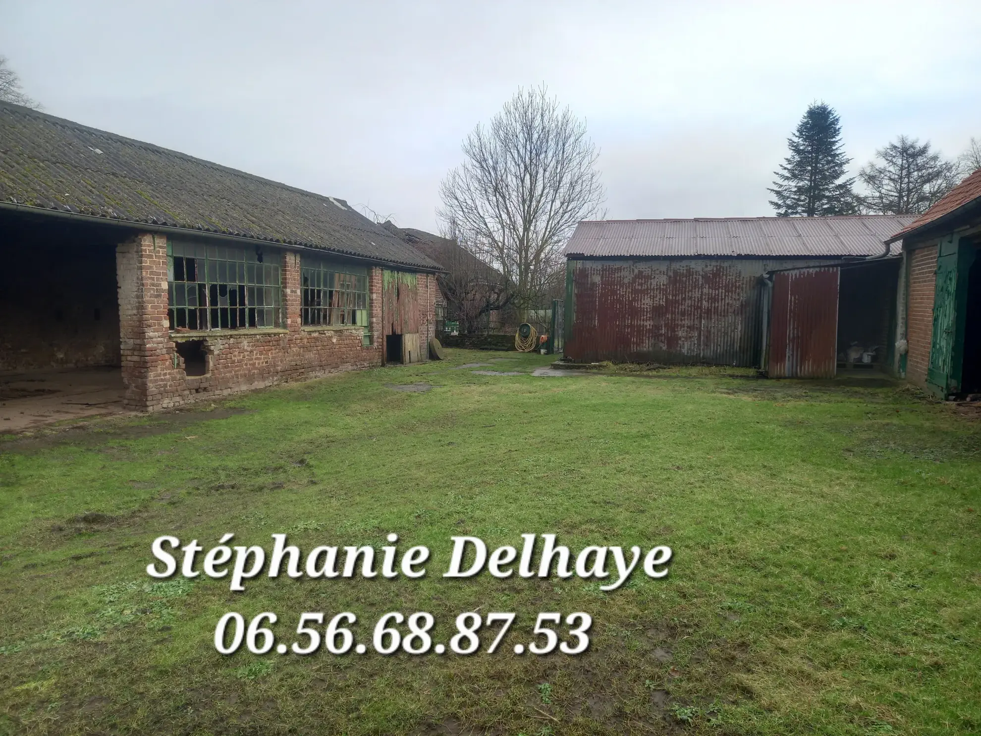 Belle maison de 175 m² avec dépendances et terrain à Erin – Potentiel pour artisan ou animaux 