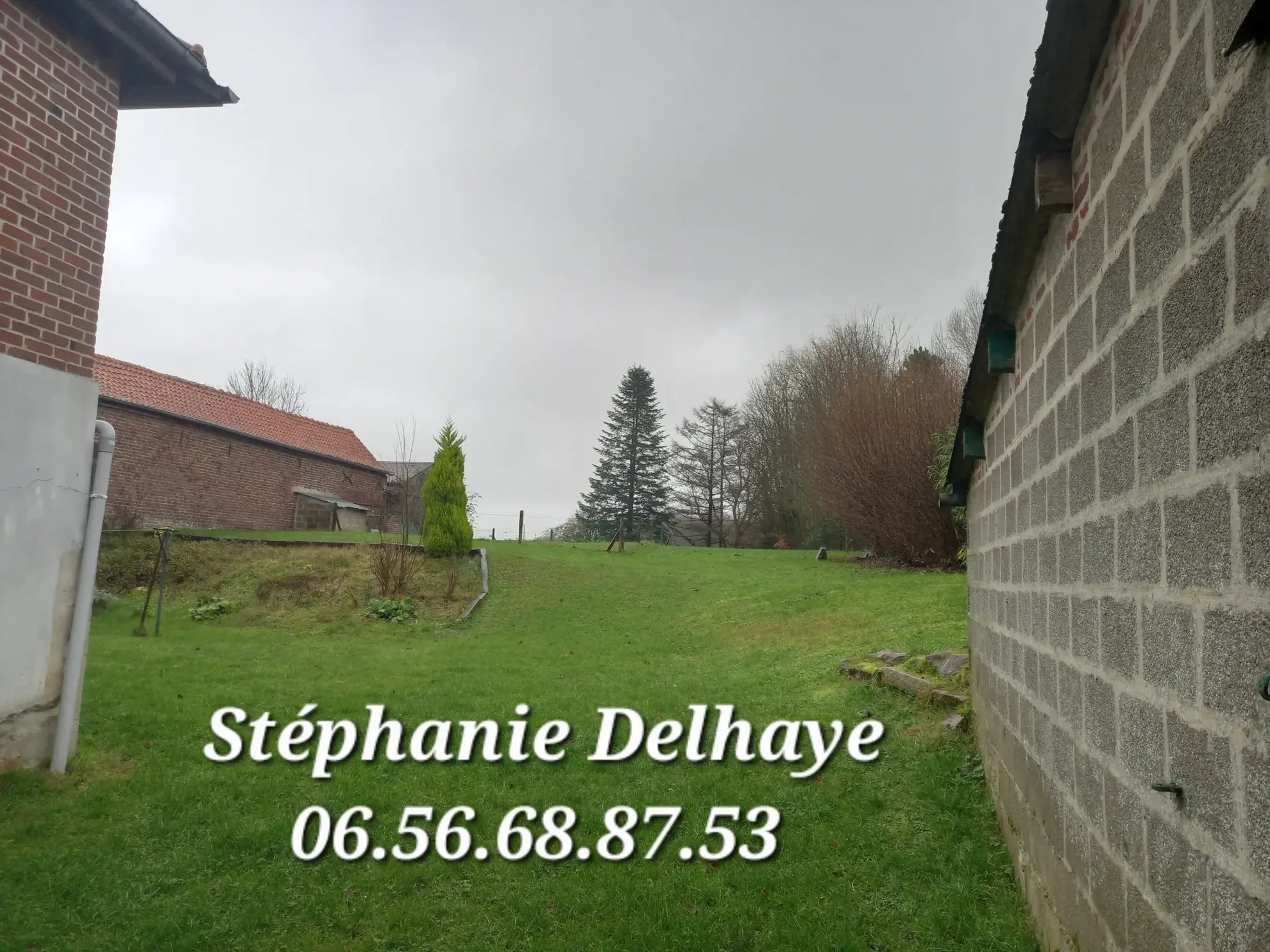 Belle maison de 175 m² avec dépendances et terrain à Erin – Potentiel pour artisan ou animaux 