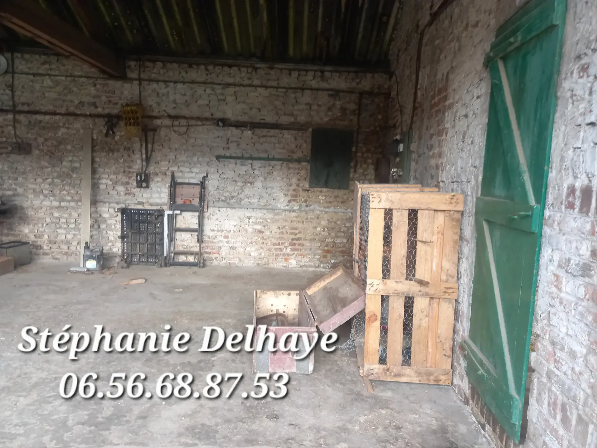 Belle maison de 175 m² avec dépendances et terrain à Erin – Potentiel pour artisan ou animaux 