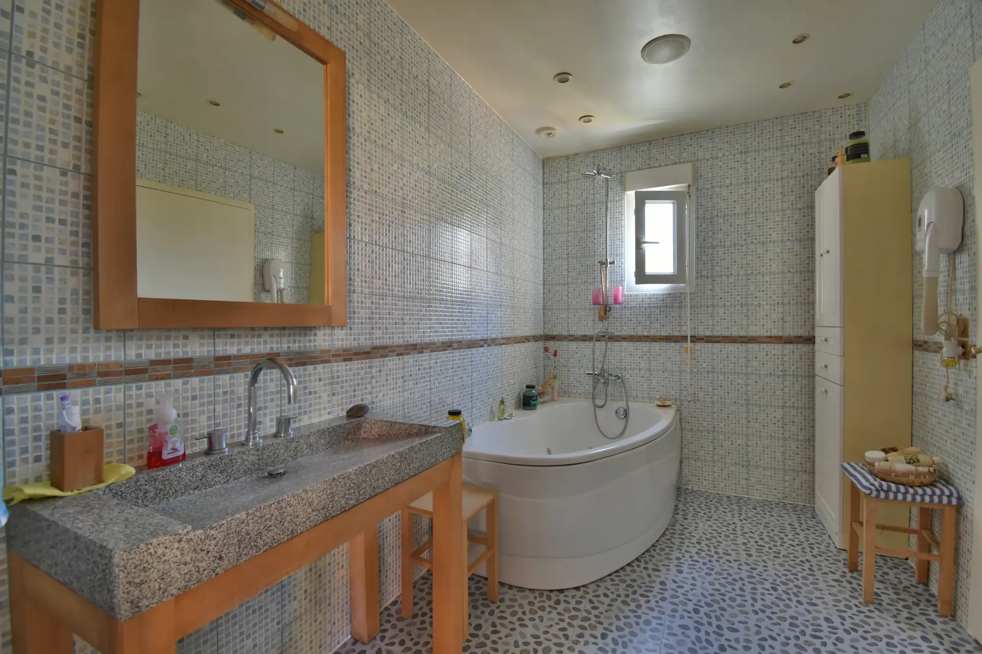 Maison de 144 m² avec jardin et garage à Authon du Perche 