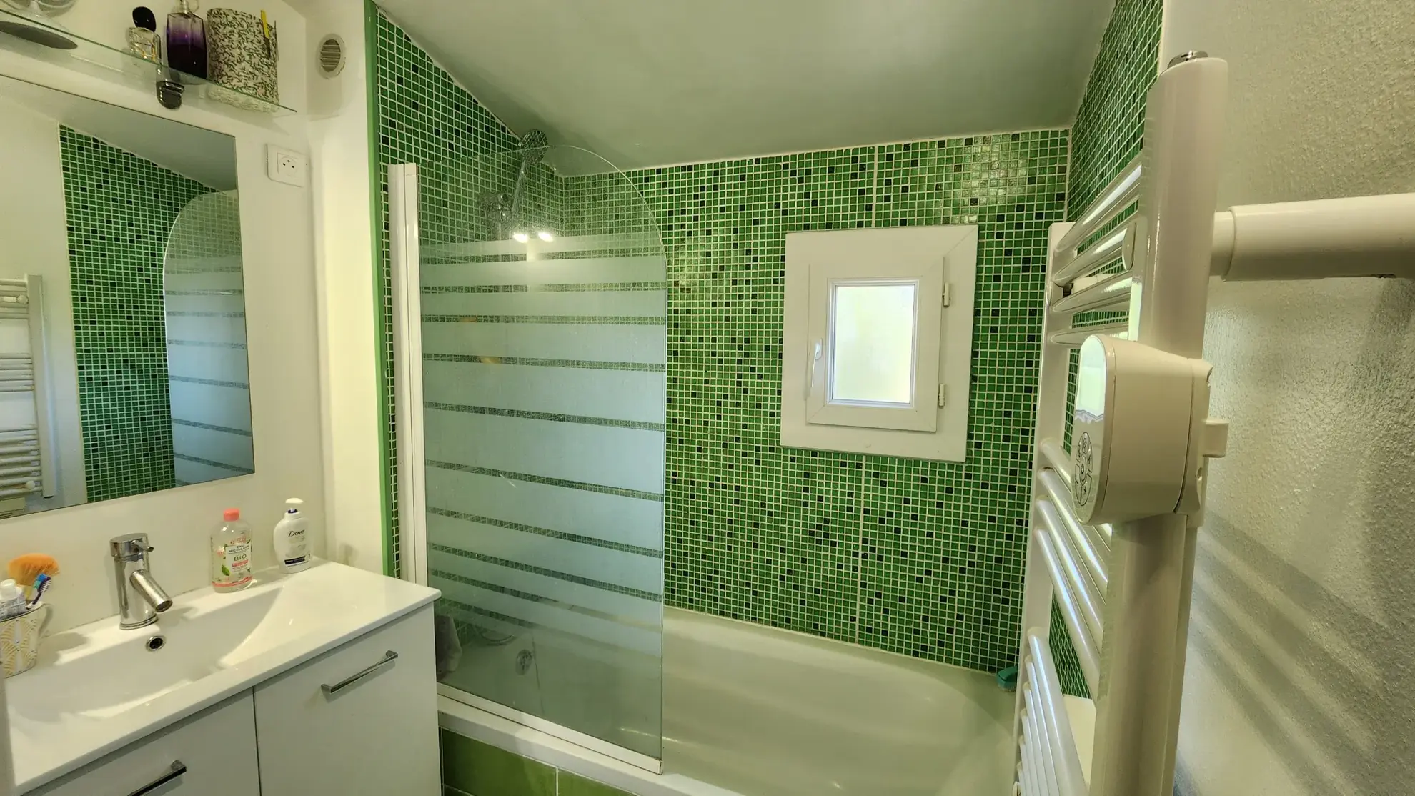 Maison de ville rénovée à Marmande avec terrasse proche gare et centre-ville 