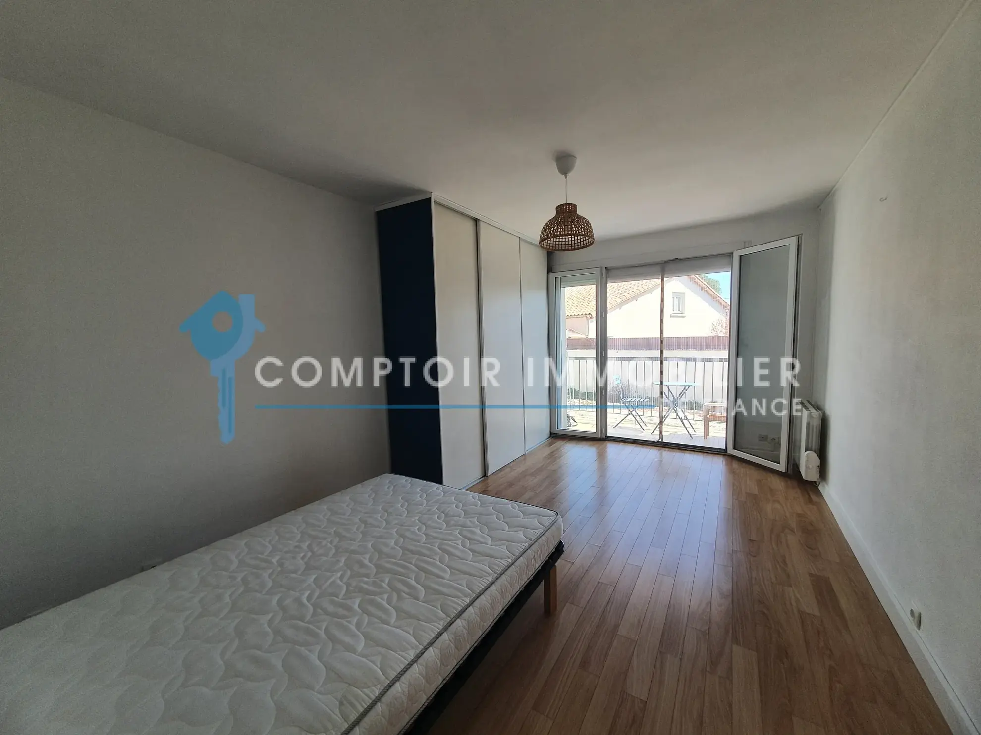 Appartement T1 de 30m² à Montpellier avec terrasse et parking - Quartier facultés 