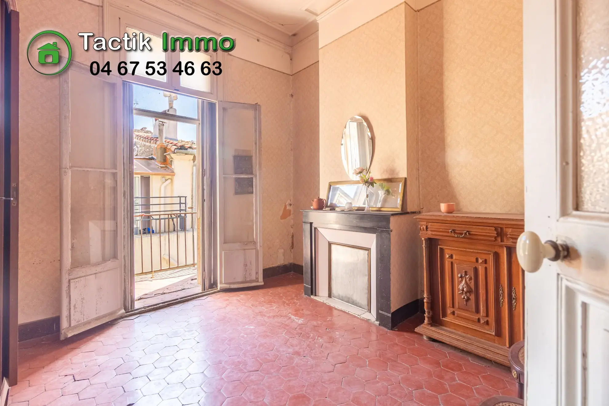 À vendre appartement traversant de 82 m² à Sète, cœur du centre-ville 