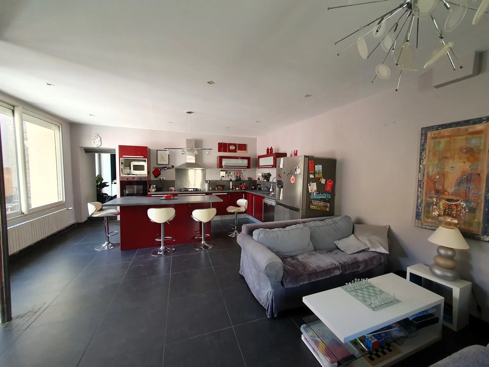 Maison de village rénovée à Laudun avec dépendances et cour, proche Uzès 