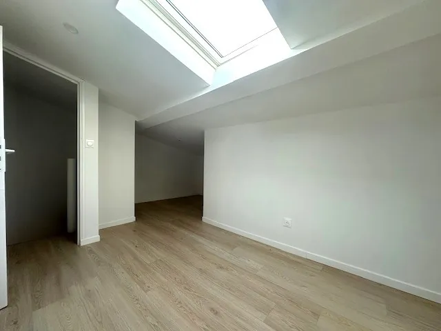 Maison en Triplex rénovée de 40 m² au centre historique de Muret 