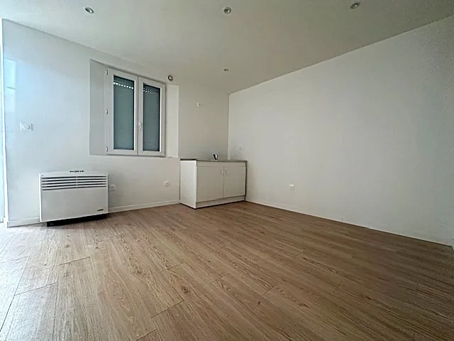 Maison en Triplex rénovée de 40 m² au centre historique de Muret 